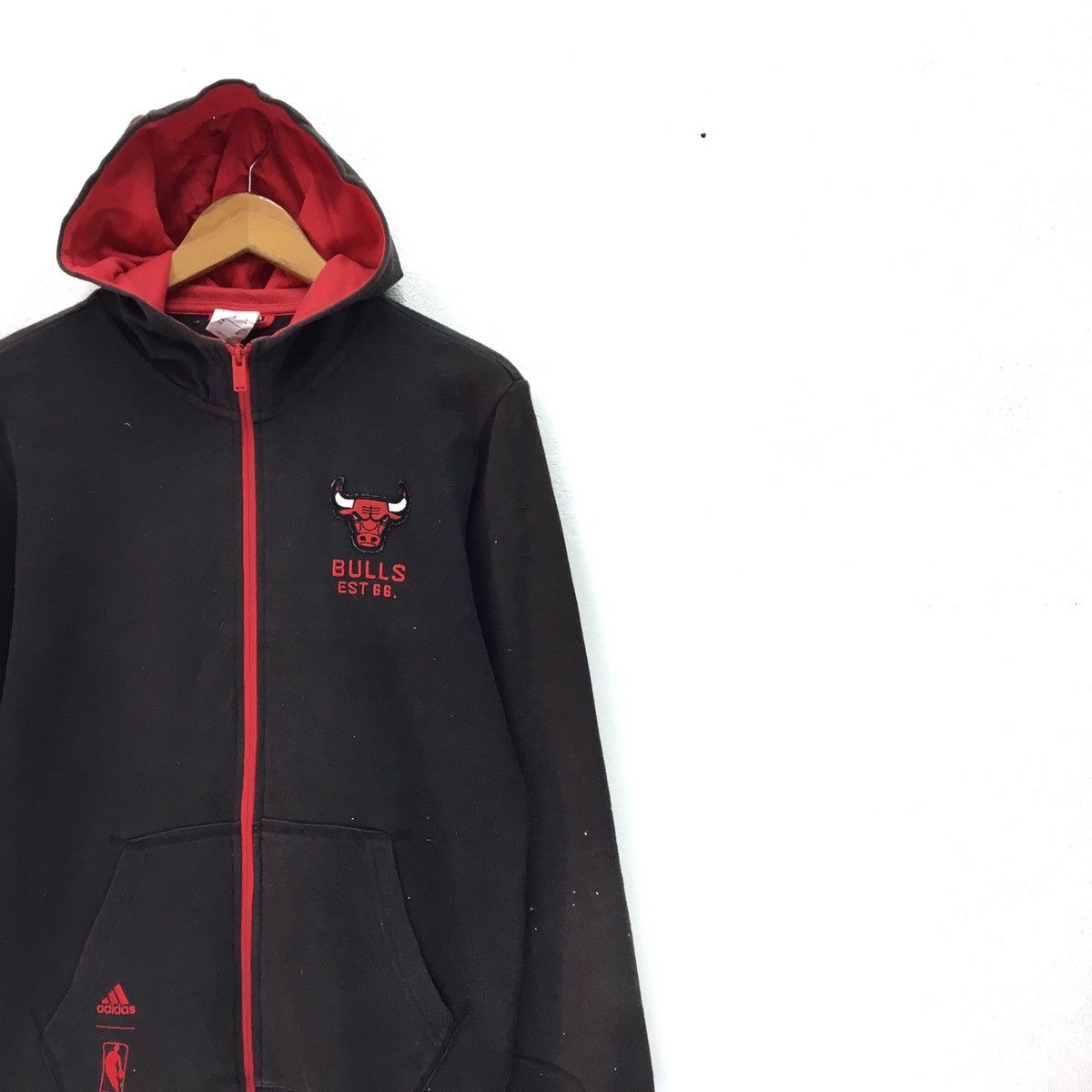 Adidas × NBA × Sports Specialties Adidas Chicago Bulls Hoodie Size US S / EU 44-46 / 1 - 6 Thumbnail