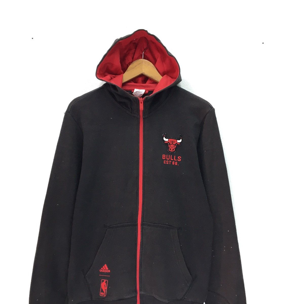 Adidas × NBA × Sports Specialties Adidas Chicago Bulls Hoodie Size US S / EU 44-46 / 1 - 4 Thumbnail