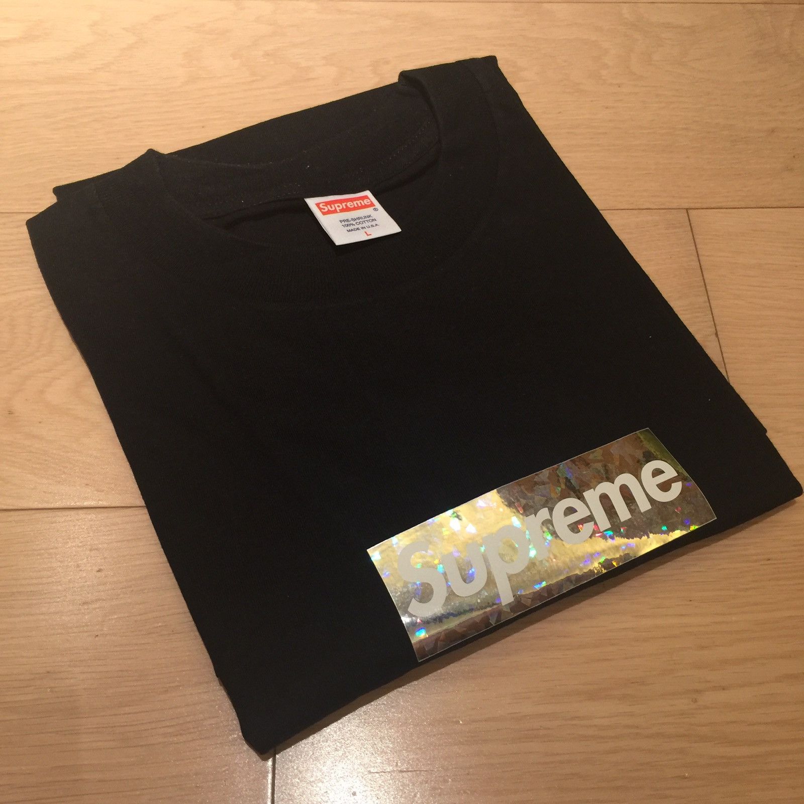 Supreme Holographic Box Size US L / EU 52-54 / 3 - 2 Thumbnail