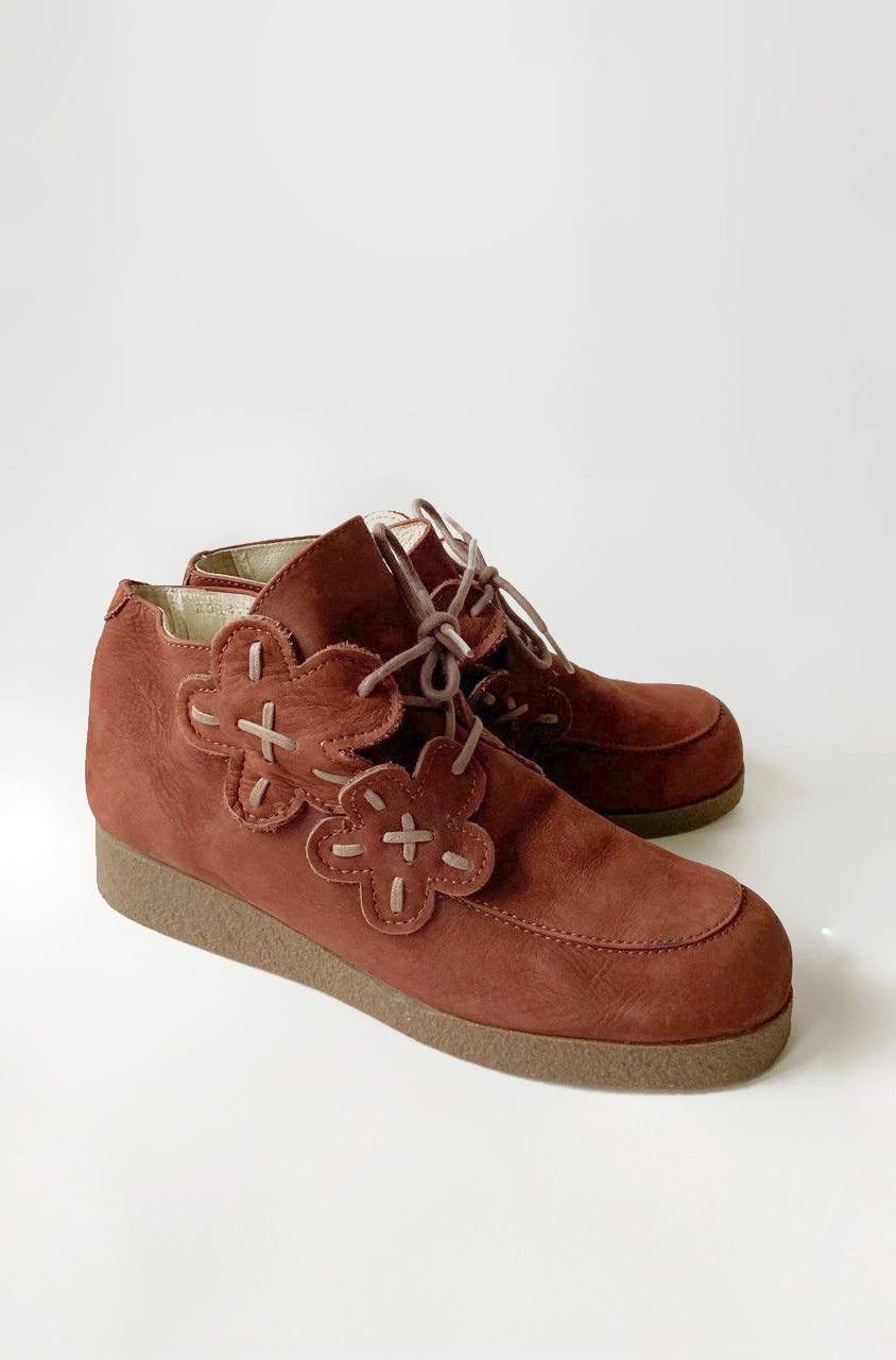 image of Kenzo Japan Vintage Shoes Suede Burgundy in Burgandy, Women's (Size 5.5)