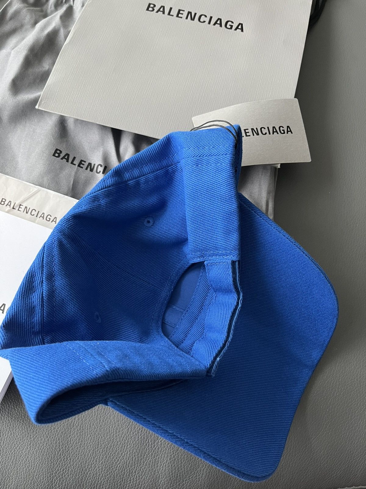 Balenciaga Runway Brand New Classic Logo Balenciaga Hat Limited Size ONE SIZE - 15 Thumbnail