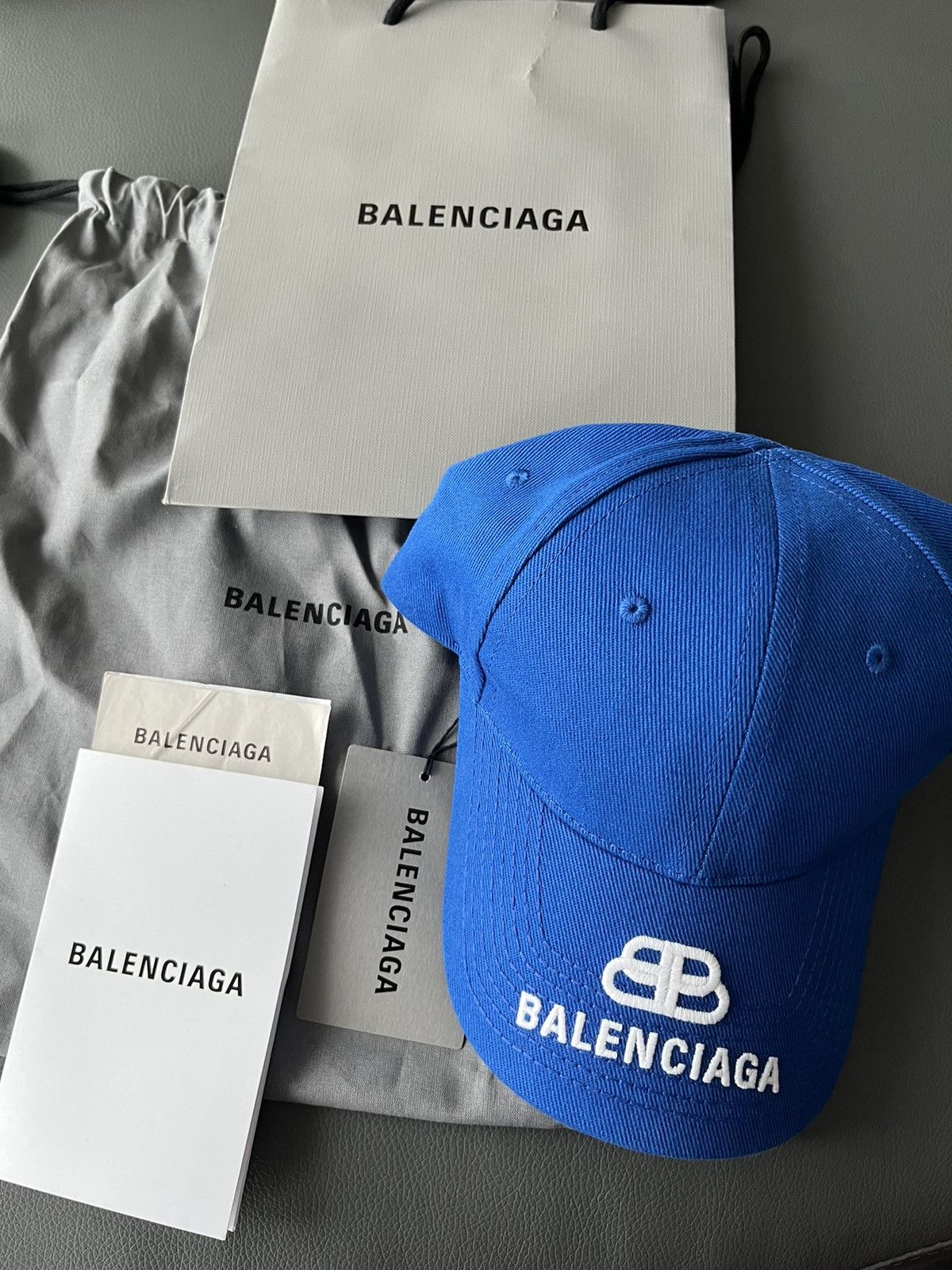 Balenciaga Runway Brand New Classic Logo Balenciaga Hat Limited Size ONE SIZE - 12 Thumbnail