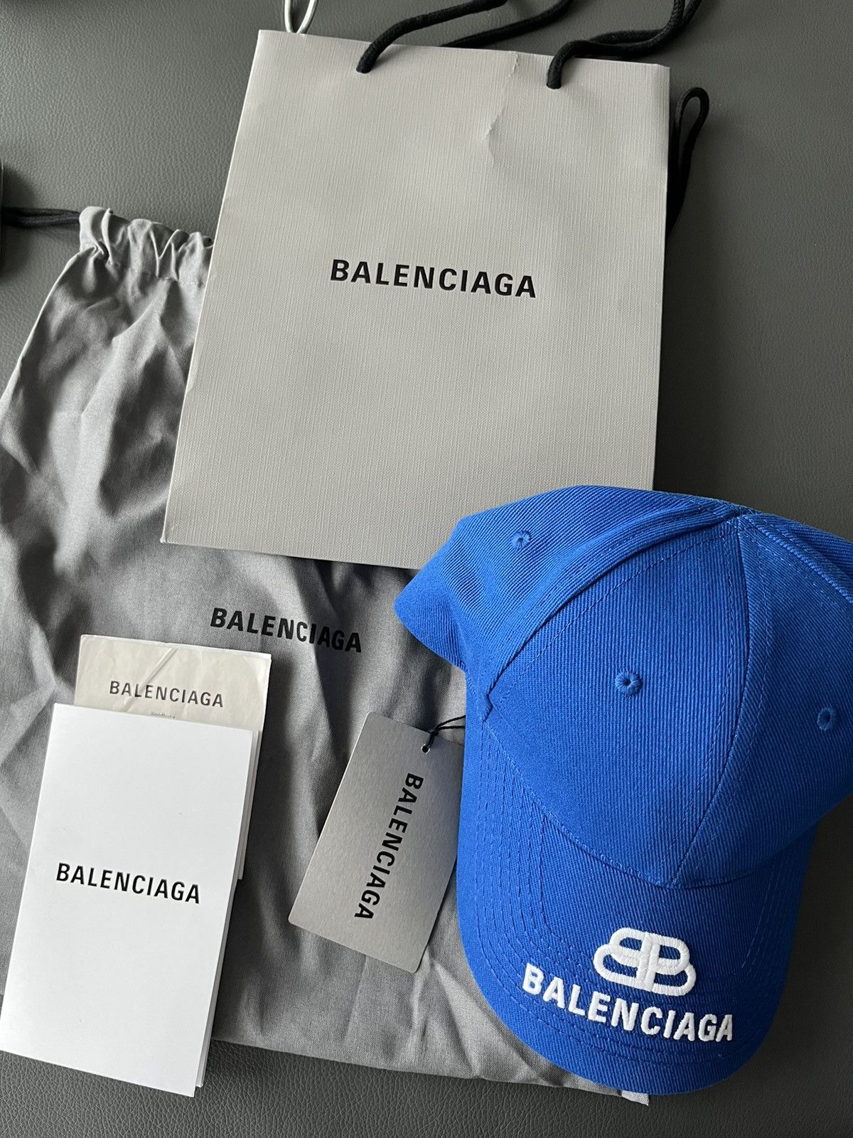 Balenciaga Runway Brand New Classic Logo Balenciaga Hat Limited Size ONE SIZE - 11 Thumbnail