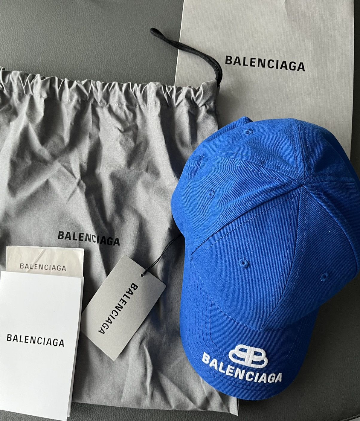 Balenciaga Runway Brand New Classic Logo Balenciaga Hat Limited Size ONE SIZE - 8 Thumbnail