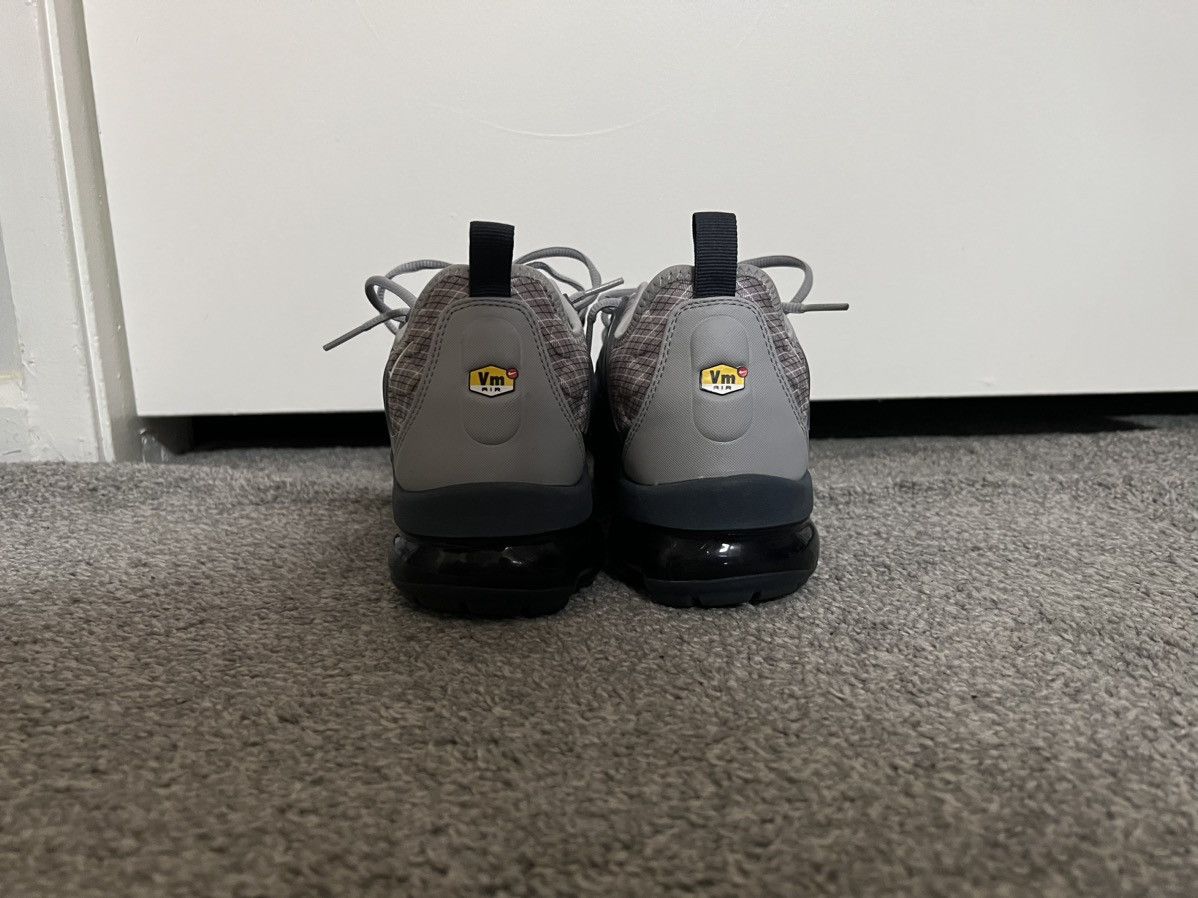 Nike Grey Vapormax Plus Size US 10 / EU 43 - 4 Thumbnail