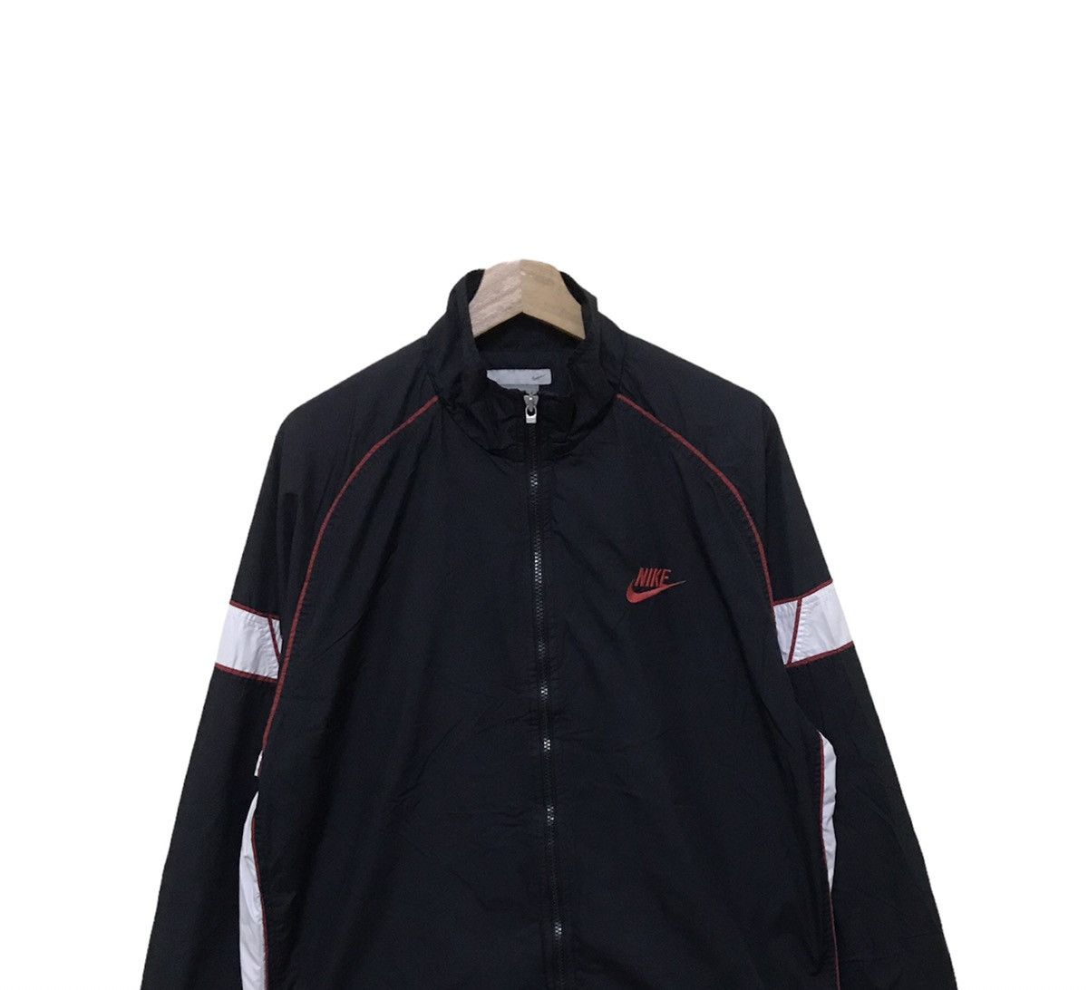 Nike Vintage Nike Swoosh Windbreaker Light Jacket Size US L / EU 52-54 / 3 - 3 Thumbnail