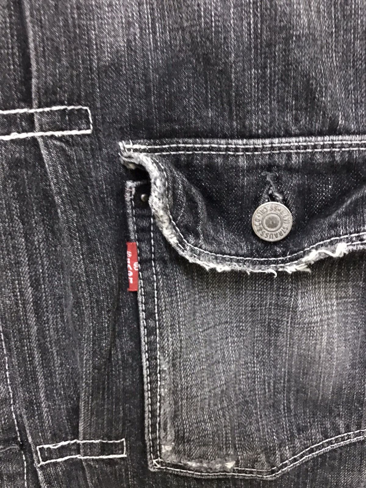 Levi's × Vintage Vintage Levis Distressed Denim Button Jacket Size US M / EU 48-50 / 2 - 6 Thumbnail