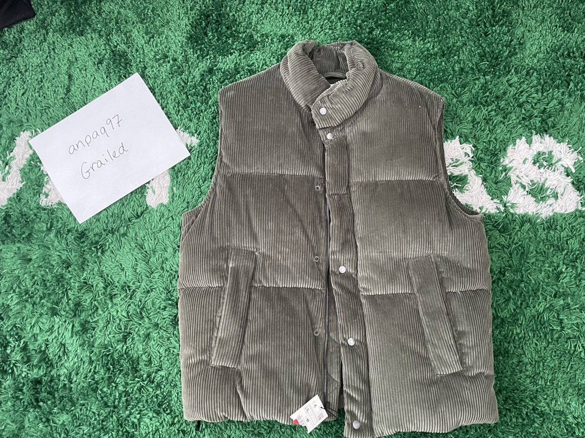 Zara Men’s Corduroy Puffer Vest Olive offers Green Size Small Medium