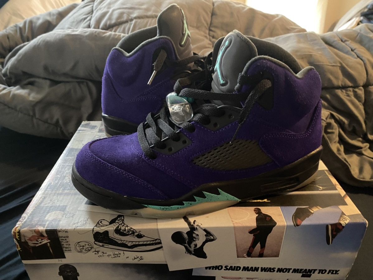 Jordan Brand Jordan 5 Alternate Grape Size US 8.5 / EU 41-42 - 2 Thumbnail