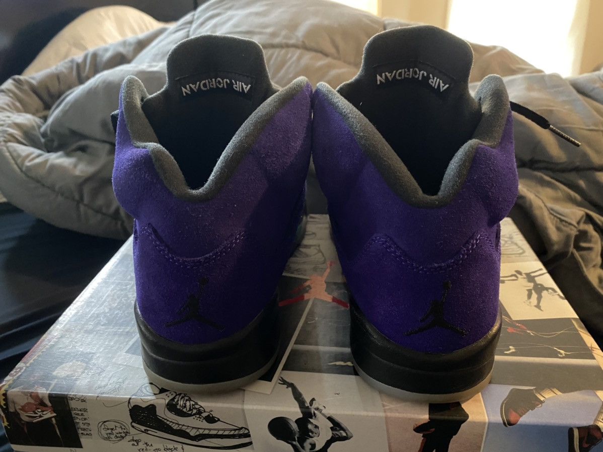 Jordan Brand Jordan 5 Alternate Grape Size US 8.5 / EU 41-42 - 5 Thumbnail