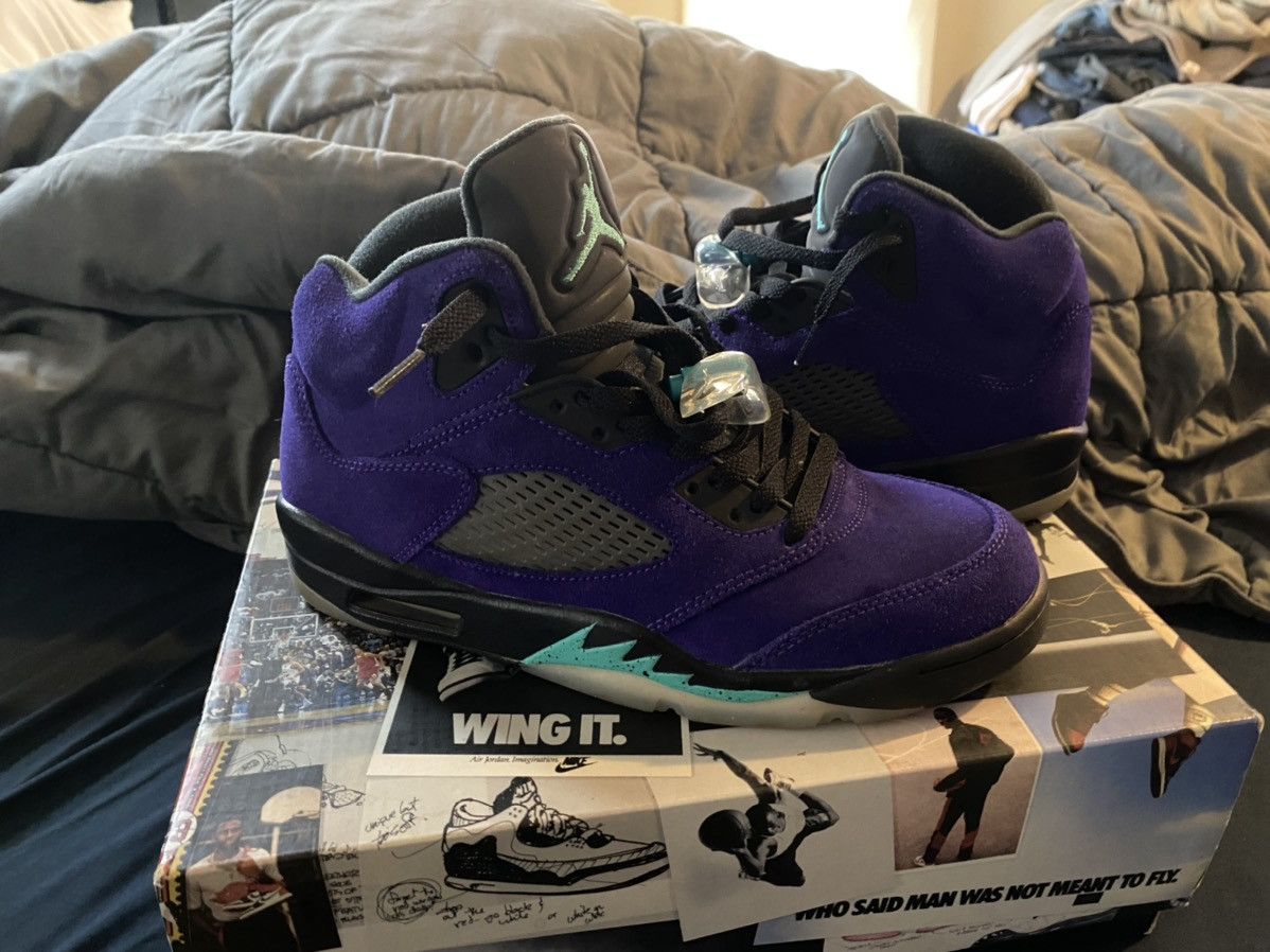Jordan Brand Jordan 5 Alternate Grape Size US 8.5 / EU 41-42 - 1 Thumbnail