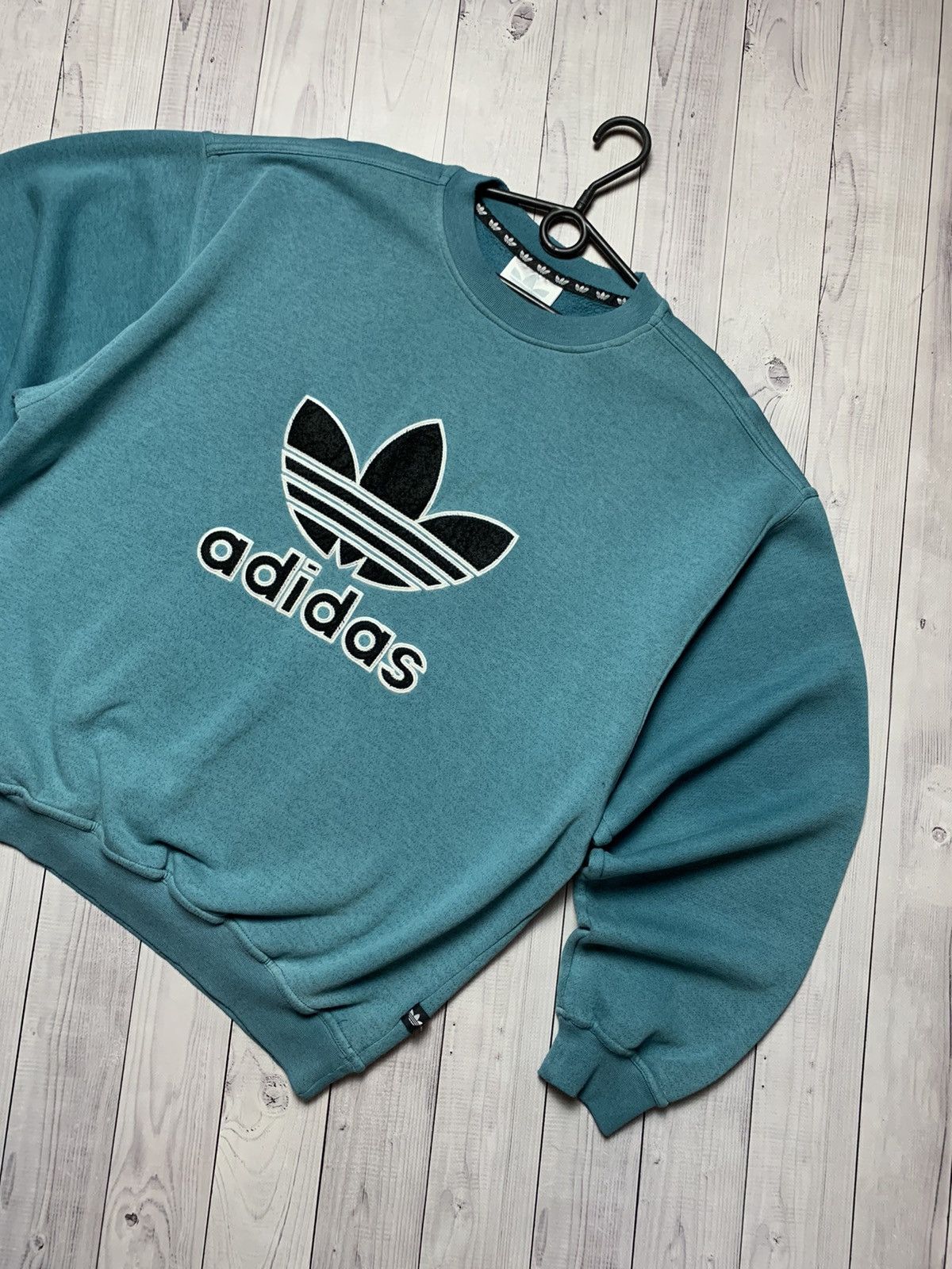 Vintage Adidas originals sweatshirt big logo size XL