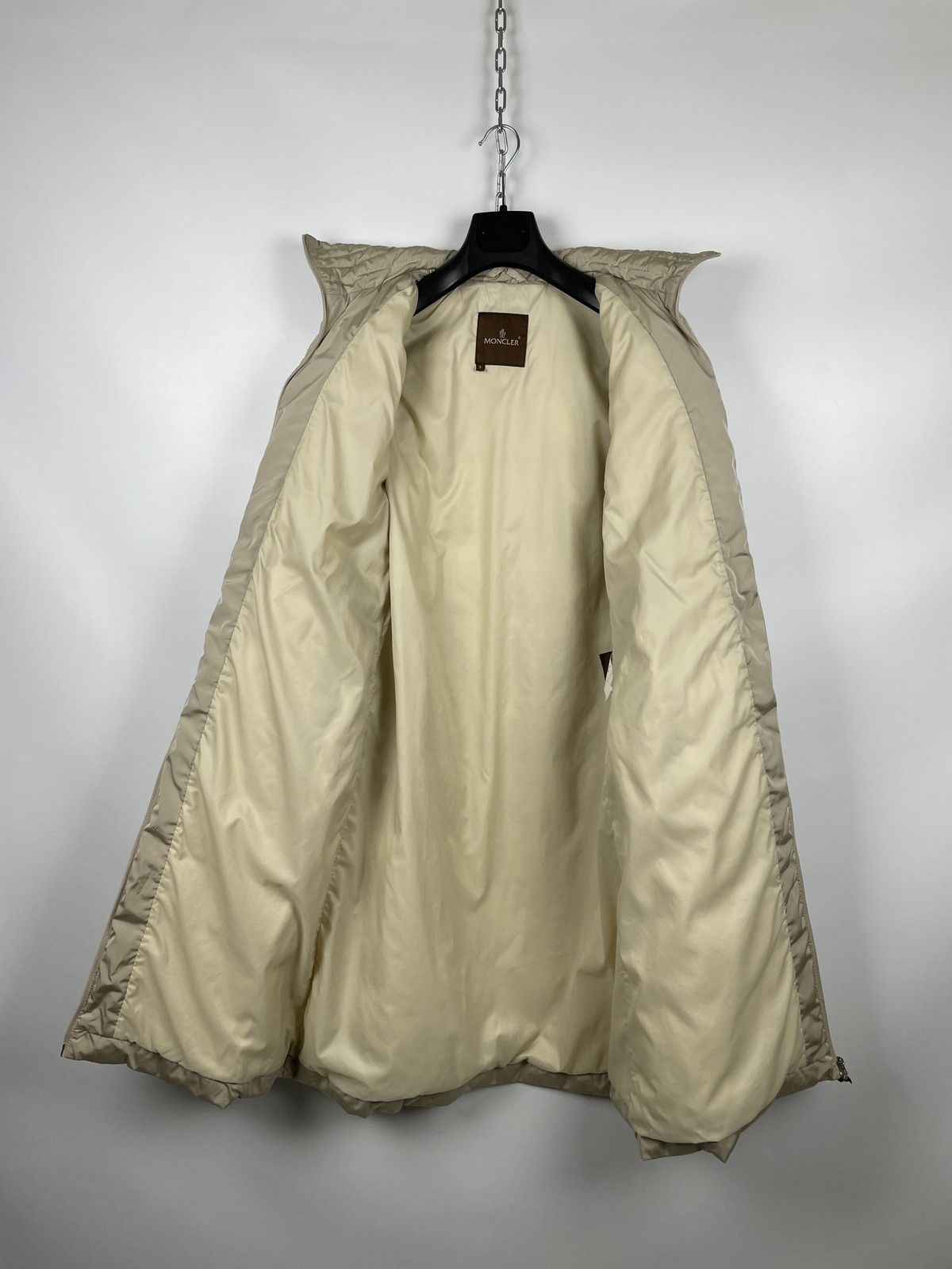 Moncler × Vintage Vintage Moncler Women’s Long Puffer Jacket Size M / US 6-8 / IT 42-44 - 5 Thumbnail