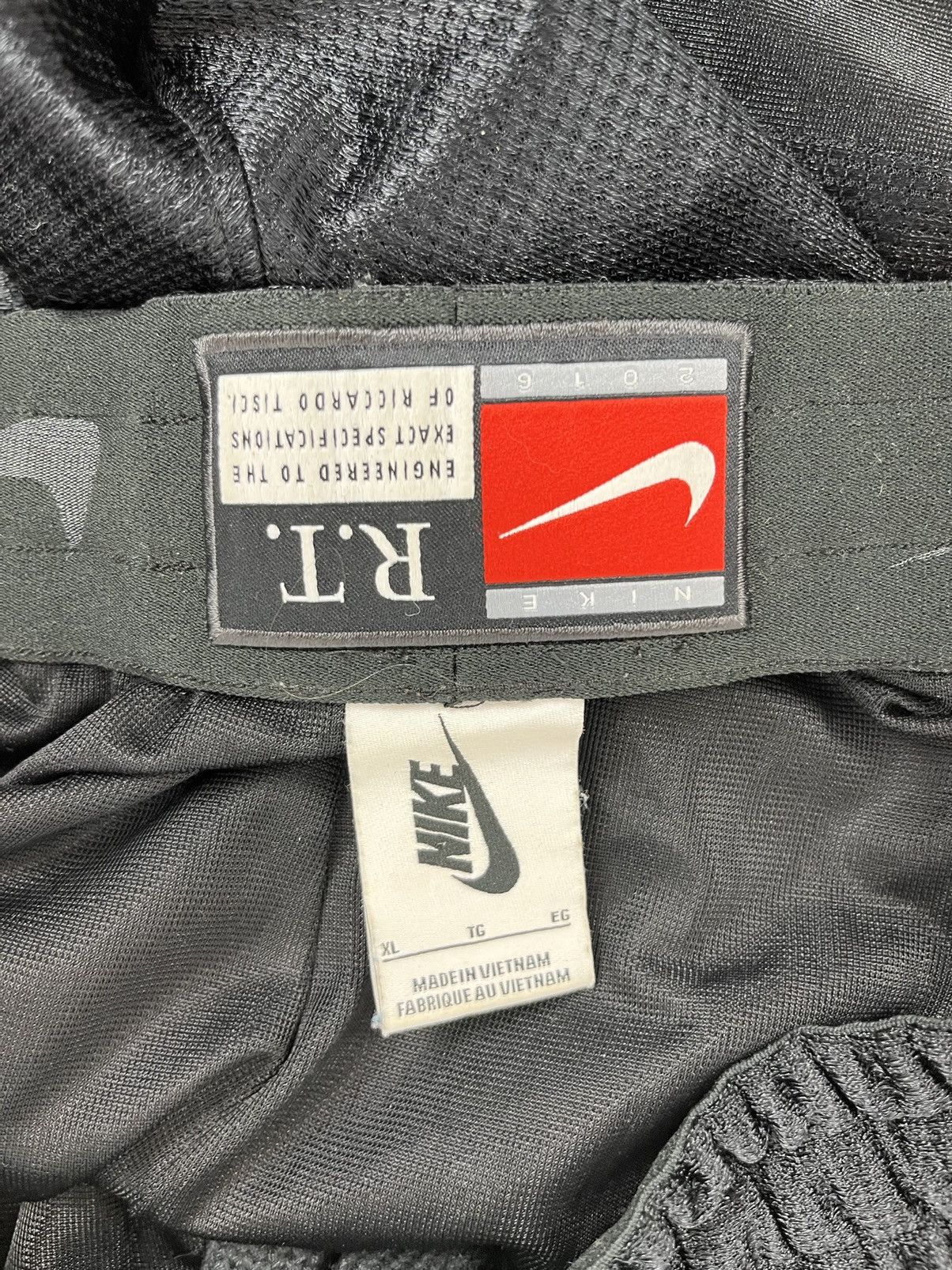Nike Nike X Riccardo Tisci Basketball Shorts Size US 34 / EU 50 - 3 Thumbnail