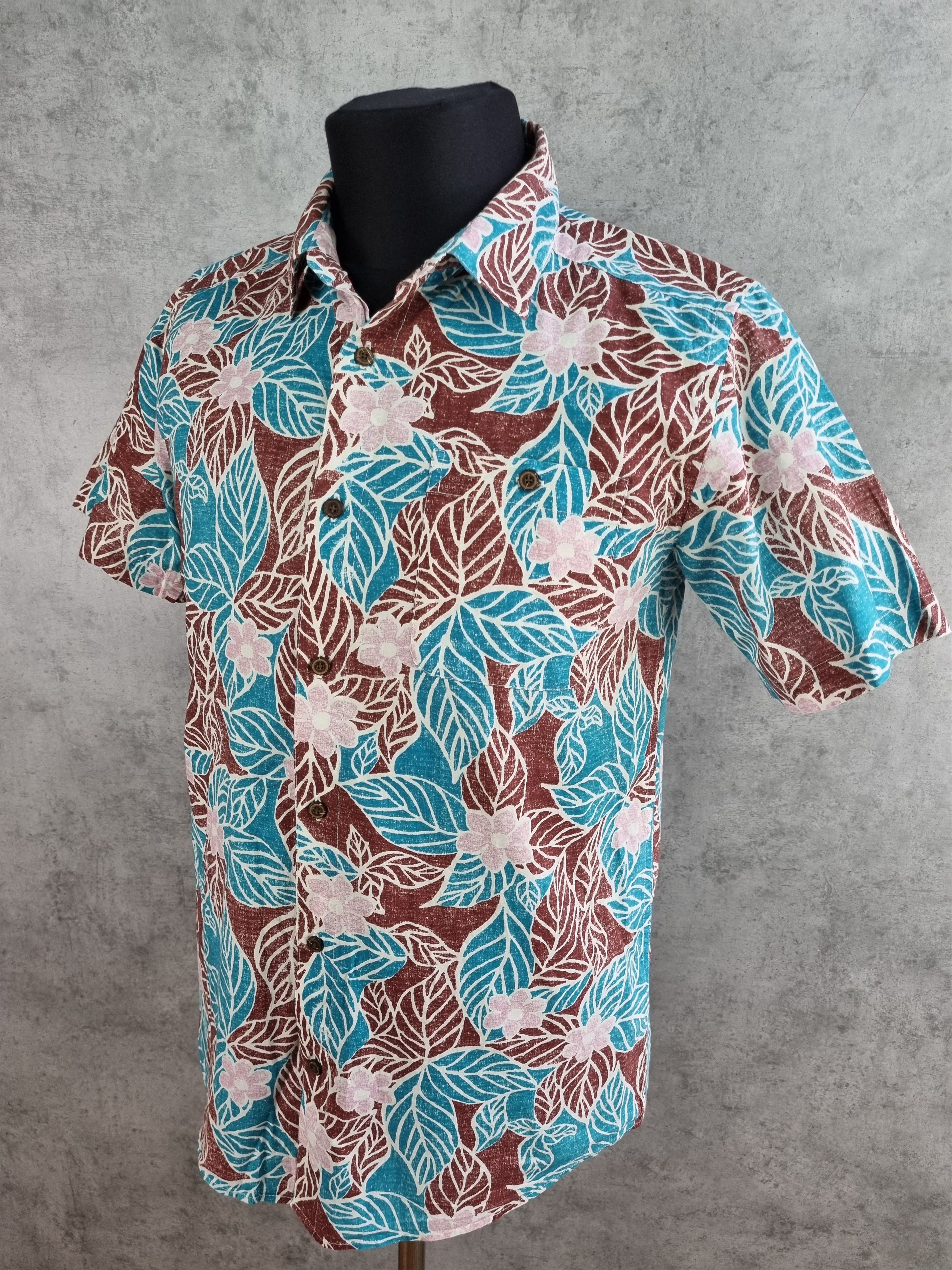 image of Hawaiian Shirt x Patagonia Pataloha Really Beauty Hawaiian Floral Shirt, Men's (Size Medium)