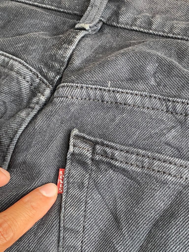 Levi's Vintage Clothing Levi's 501 Vintage Faded Black Jeans Release Hem Size US 37 - 16 Thumbnail