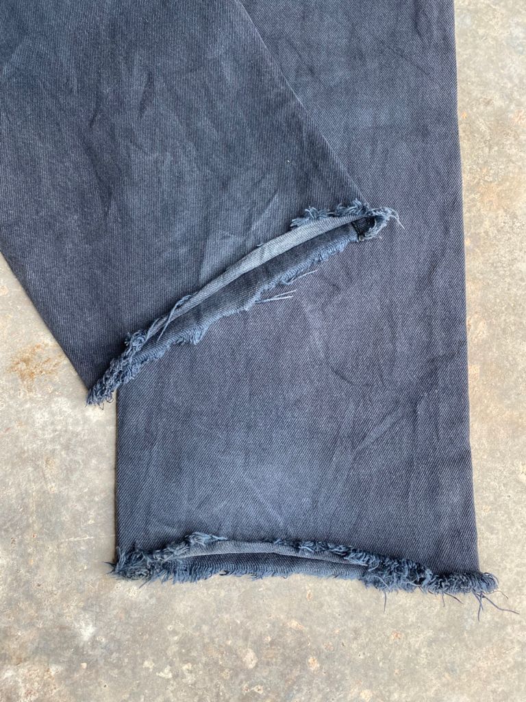 Levi's Vintage Clothing Levi's 501 Vintage Faded Black Jeans Release Hem Size US 37 - 7 Thumbnail