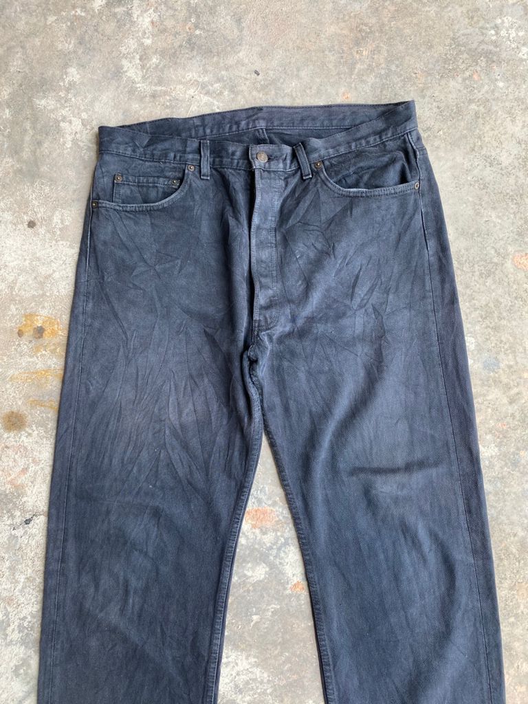 Levi's Vintage Clothing Levi's 501 Vintage Faded Black Jeans Release Hem Size US 37 - 3 Thumbnail