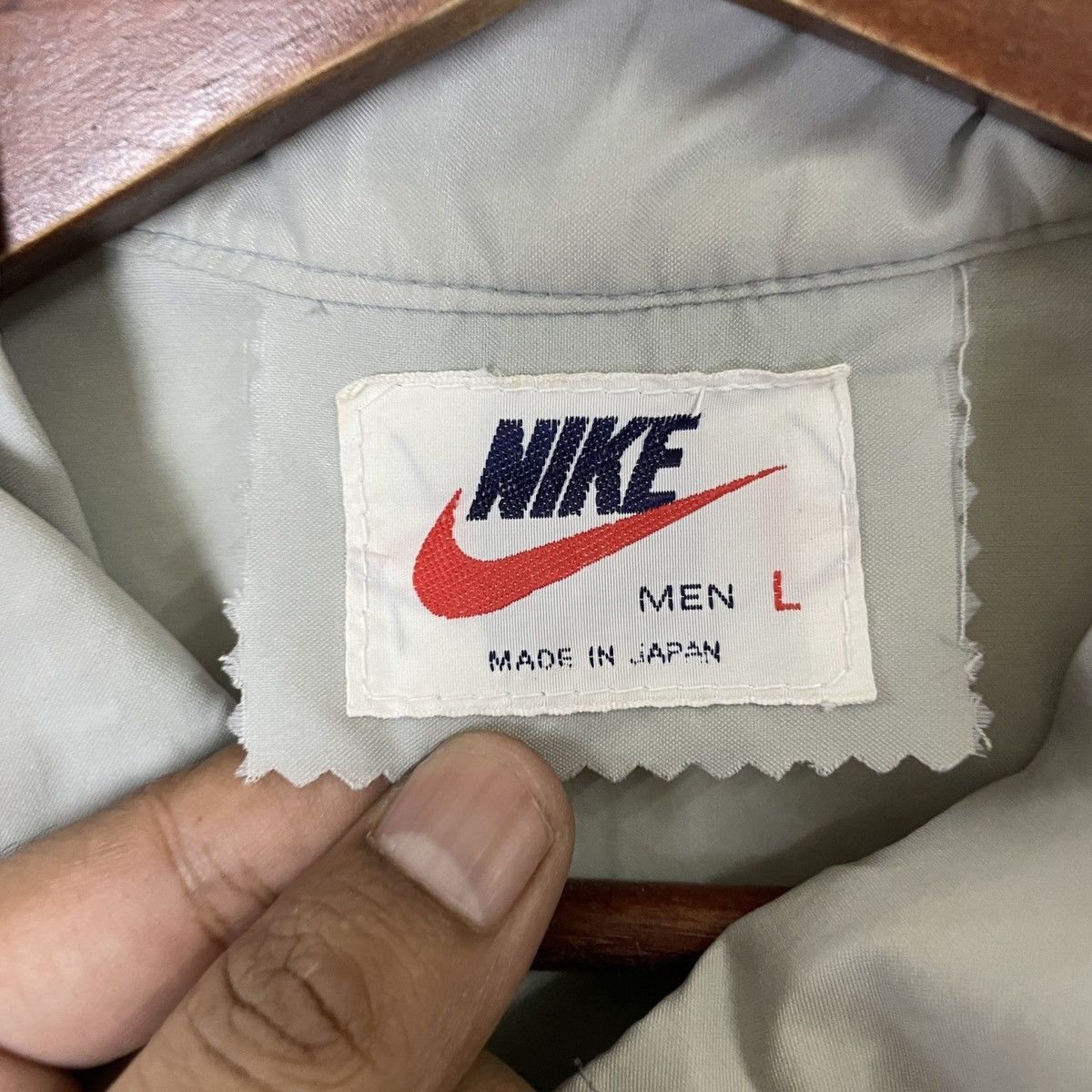Nike Vintage 90s Nike Embroidery Small Logo Zipper Ups Sweater Size US L / EU 52-54 / 3 - 5 Thumbnail