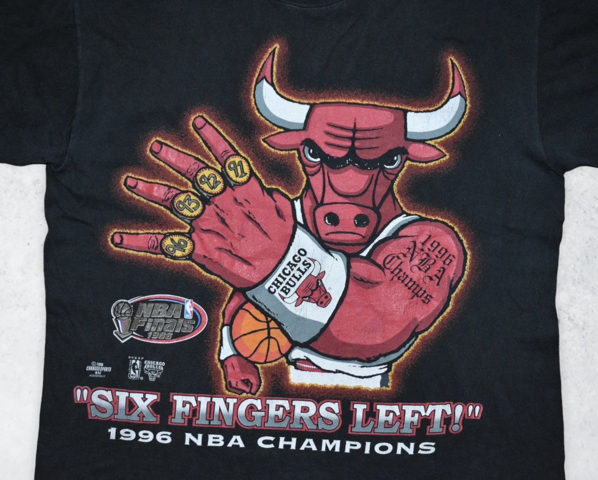 NBA × Vintage Vintage 96 Chicago Bulls Championship T-shirt (XL) Size US XL / EU 56 / 4 - 2 Thumbnail