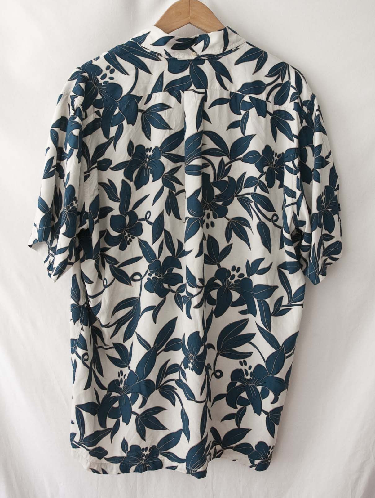 Reyn Spooner Reyn Spooner Shirt 100% Rayon Floral Classic Fit Size M Size US M / EU 48-50 / 2 - 6 Thumbnail