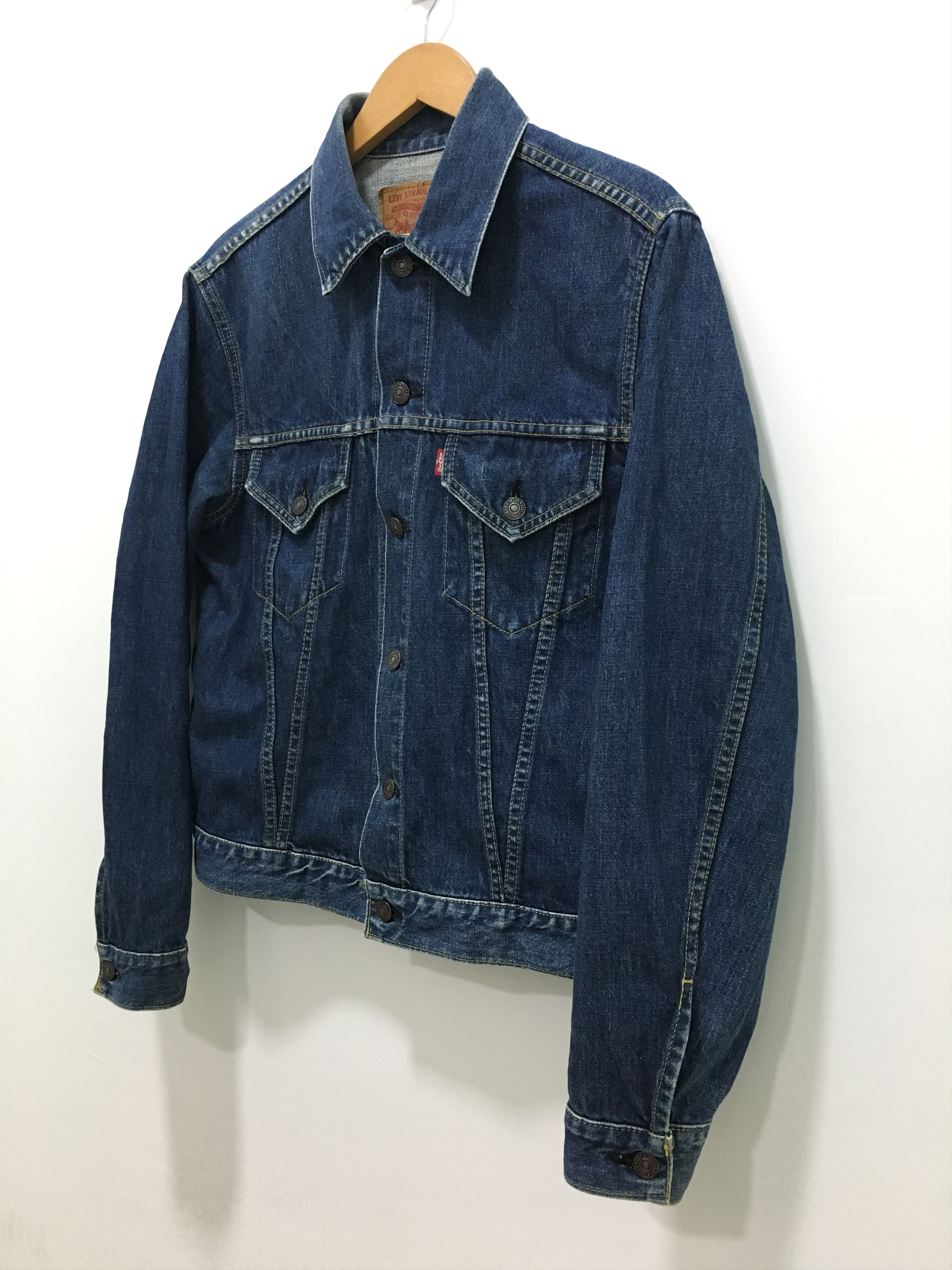 LVC Vintage 90s Japan Levi’s Trucker Denim Jacket 71557 Model Size US M / EU 48-50 / 2 - 3 Thumbnail