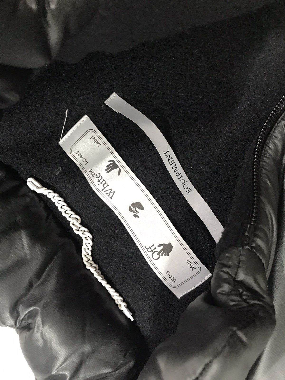 Off-White Off-White arrows print pudded vest. XL. $1710 Size US XL / EU 56 / 4 - 6 Thumbnail