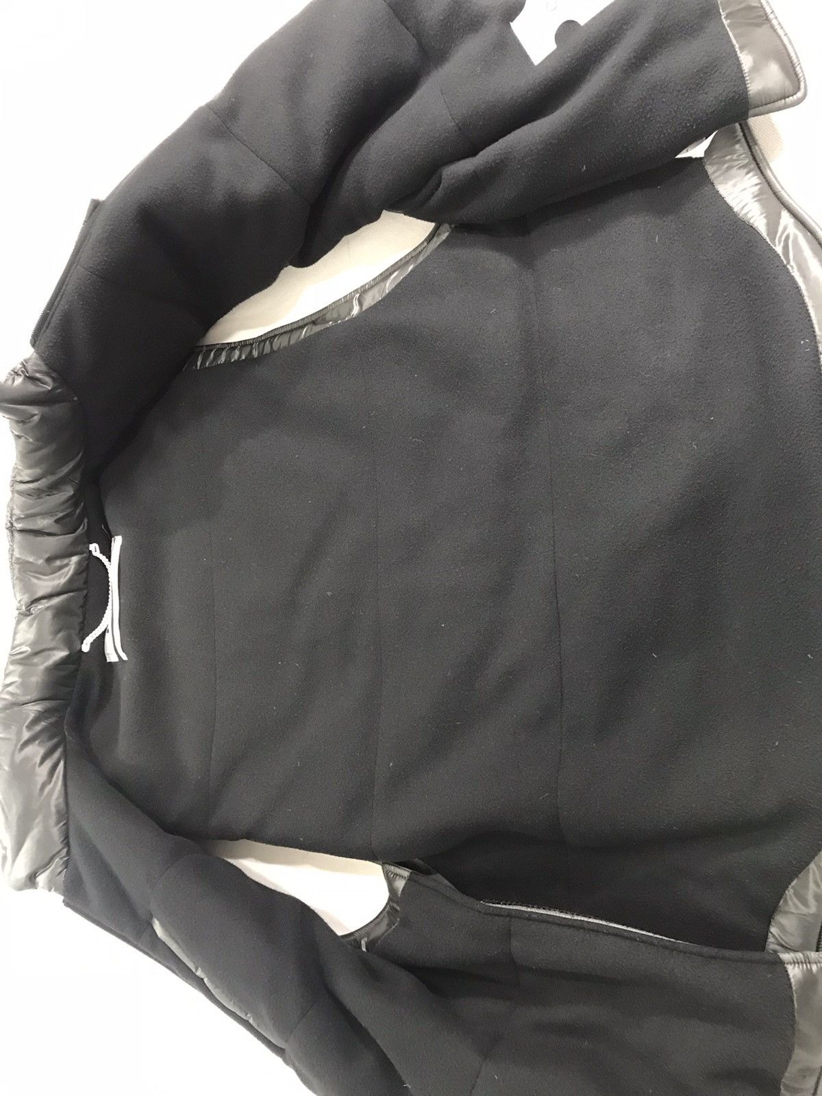 Off-White Off-White arrows print pudded vest. XL. $1710 Size US XL / EU 56 / 4 - 9 Thumbnail