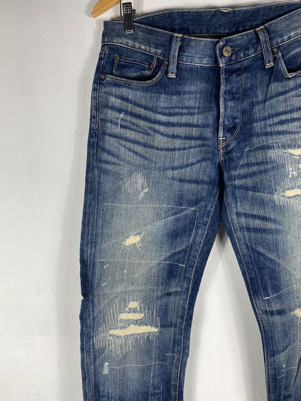 Uniqlo Distressed Denim By Uniqlo Size US 33 - 6 Thumbnail