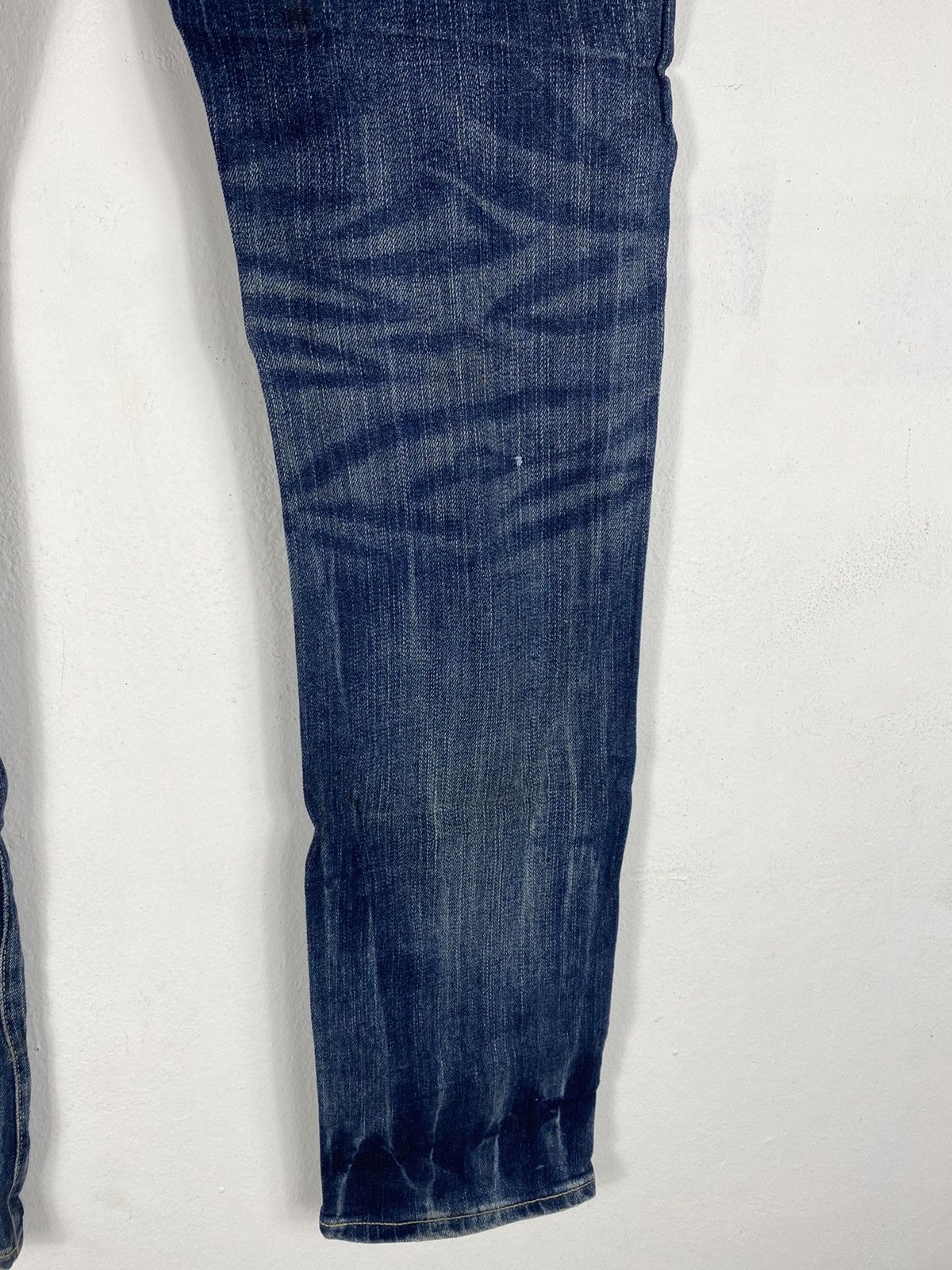 Uniqlo Distressed Denim By Uniqlo Size US 33 - 10 Thumbnail
