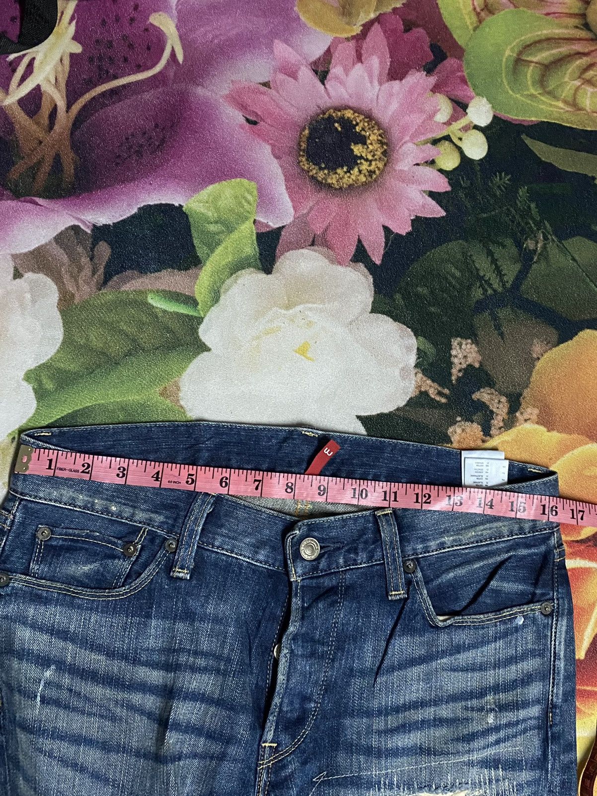 Uniqlo Distressed Denim By Uniqlo Size US 33 - 16 Thumbnail
