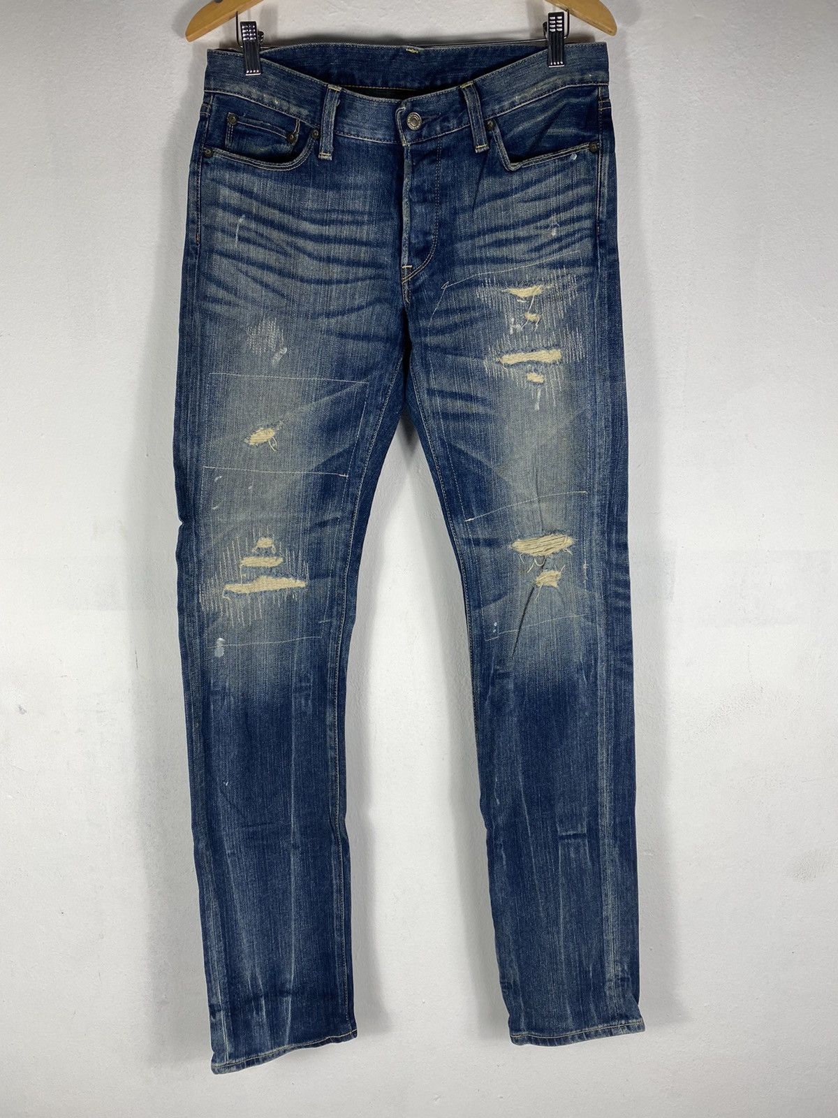 Uniqlo Distressed Denim By Uniqlo Size US 33 - 1 Thumbnail