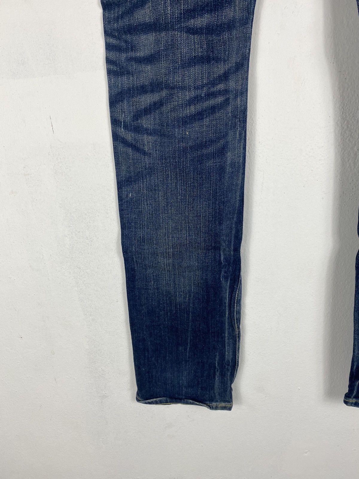 Uniqlo Distressed Denim By Uniqlo Size US 33 - 9 Thumbnail