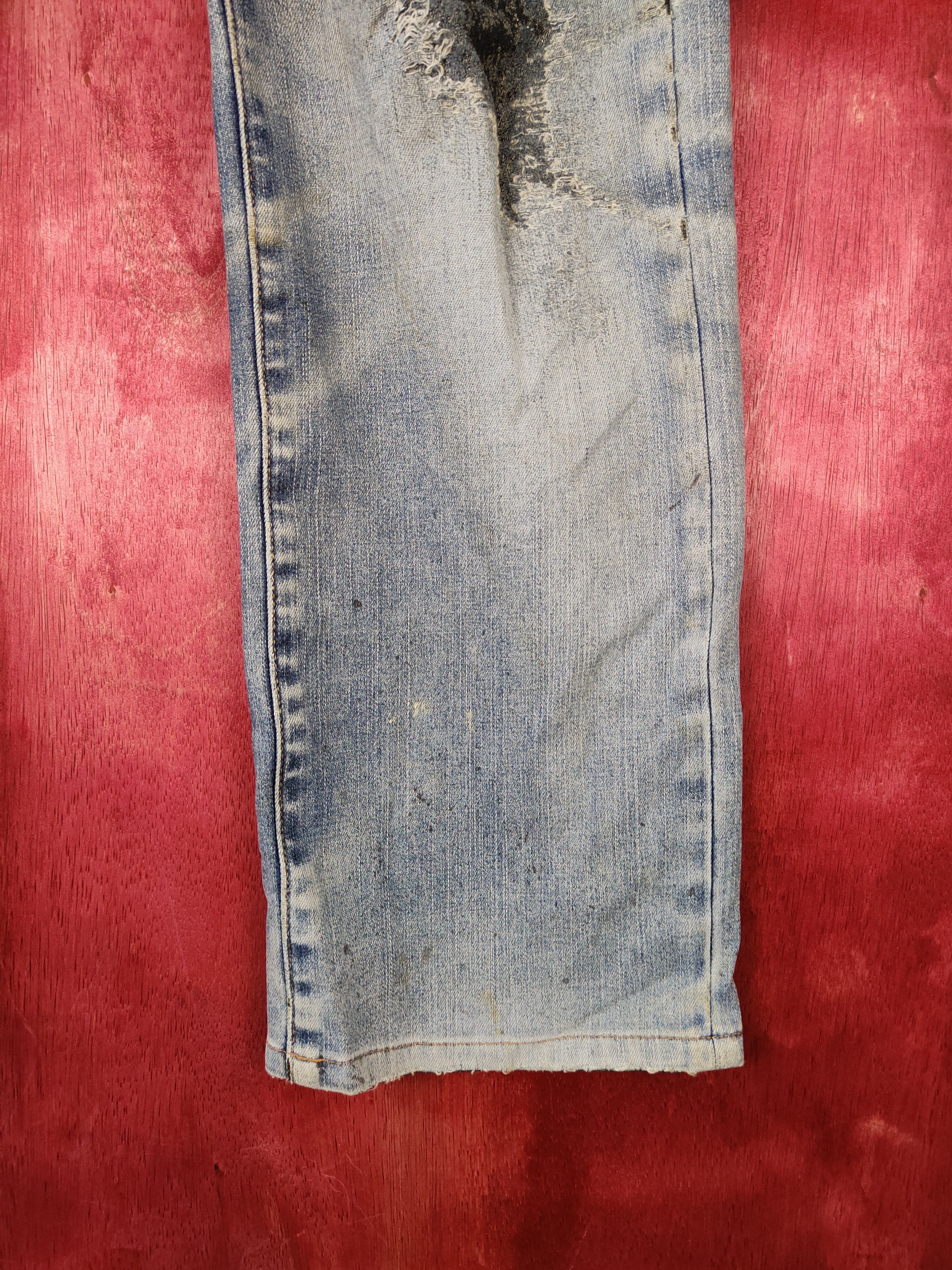 Japanese Brand Uniqlo distressed thrashed Blue Jeans denim pants #4942 Size US 32 / EU 48 - 8 Thumbnail