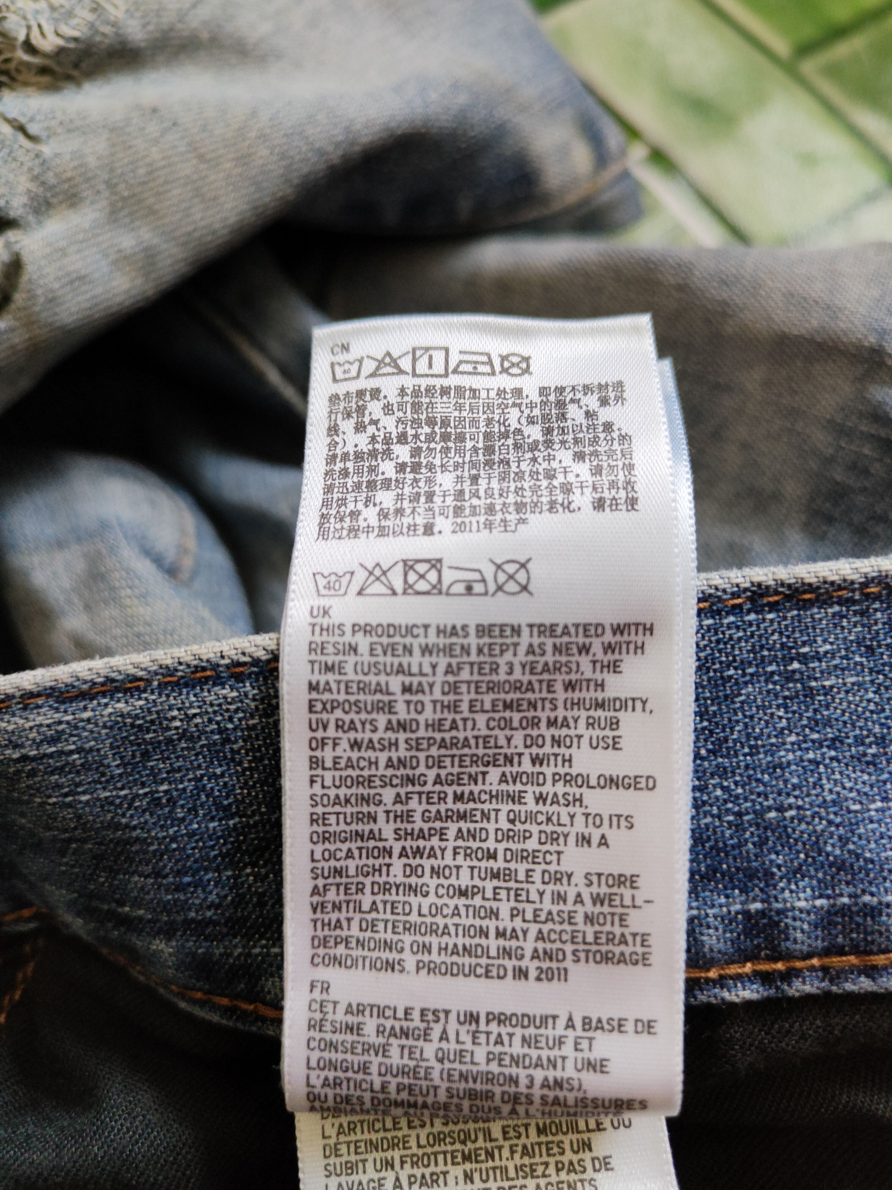 Japanese Brand Uniqlo distressed thrashed Blue Jeans denim pants #4942 Size US 32 / EU 48 - 16 Thumbnail