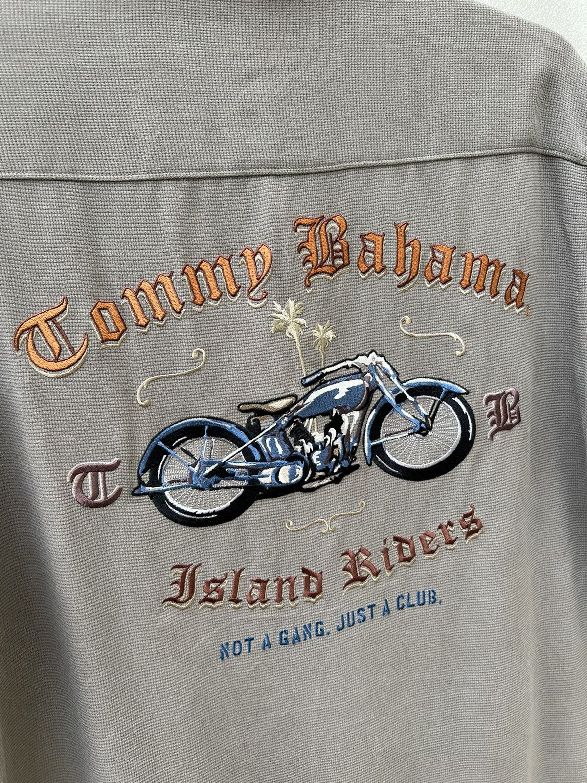 Tommy Bahama Tommy Bahama Island Riders Embroidery Silk Hawaiian Shirt Size US L / EU 52-54 / 3 - 2 Thumbnail