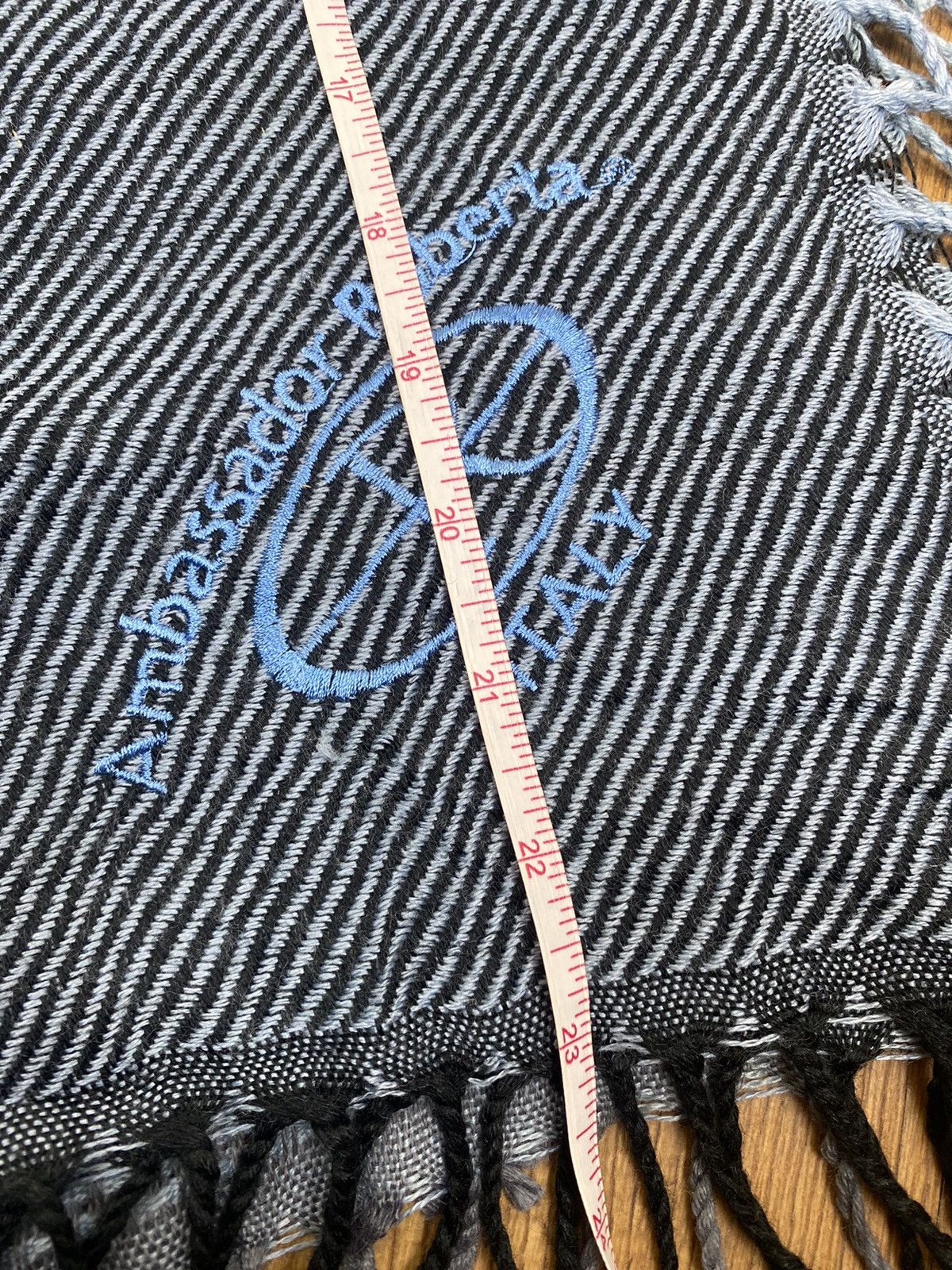 Vintage Vintage Ambassador Roberta Italy Scarf Muffler Size ONE SIZE - 6 Thumbnail