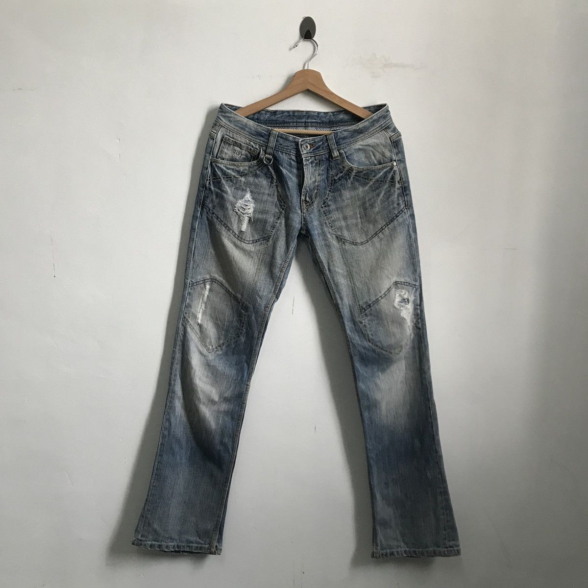 HIDEAWAYS Hideways Flare Distressed Denim Jeans Size US 31 - 1 Thumbnail