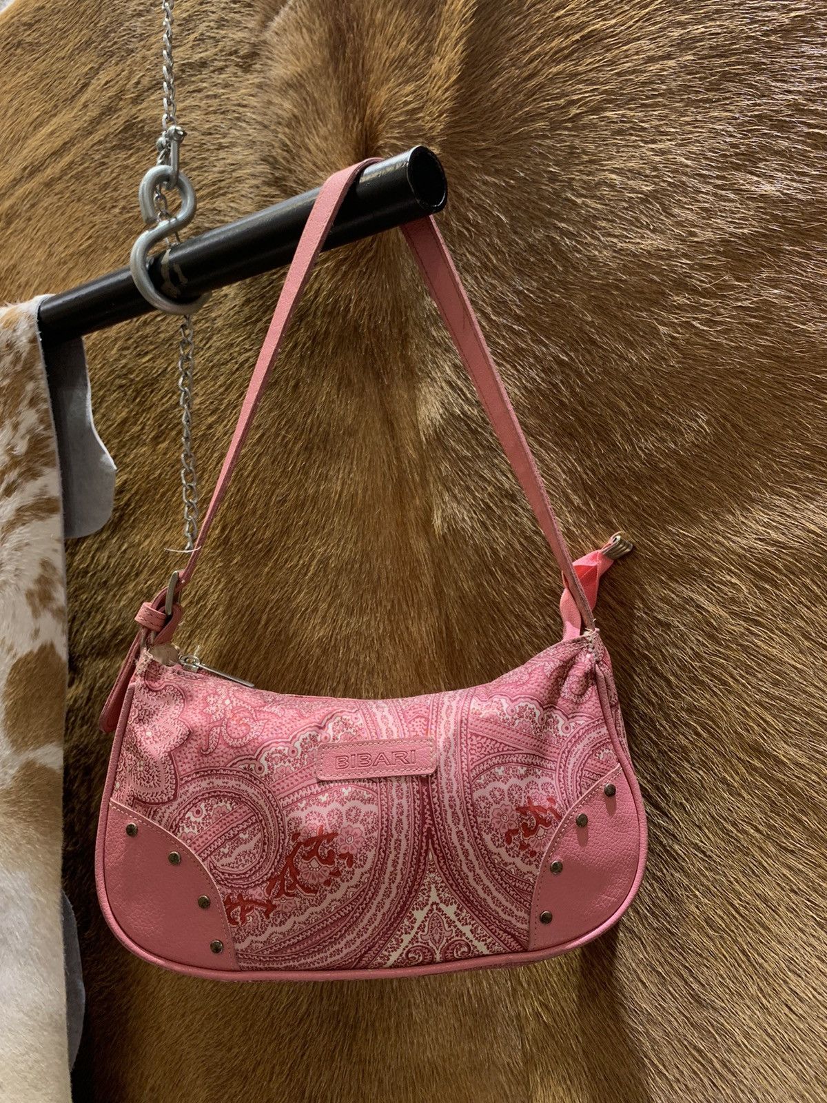 Vintage shoulder bag