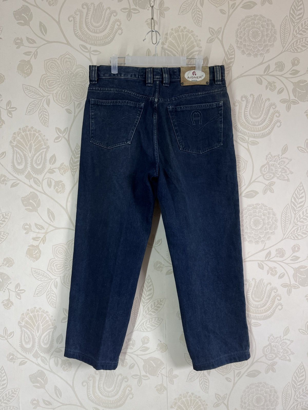 Aigner Vintage Aigner Jeans Street Style Baggy Made In Italy Size US 34 / EU 50 - 2 Thumbnail