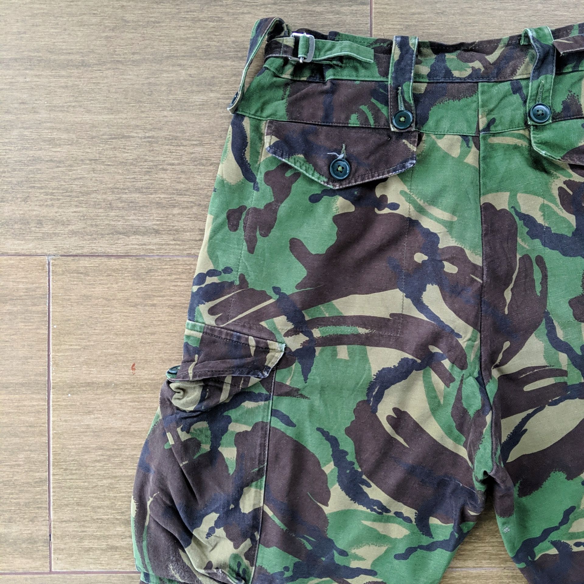Japanese Brand Vintage Camo Distressed Japanese Tactical Cargo Pants W30 Size US 30 / EU 46 - 10 Thumbnail