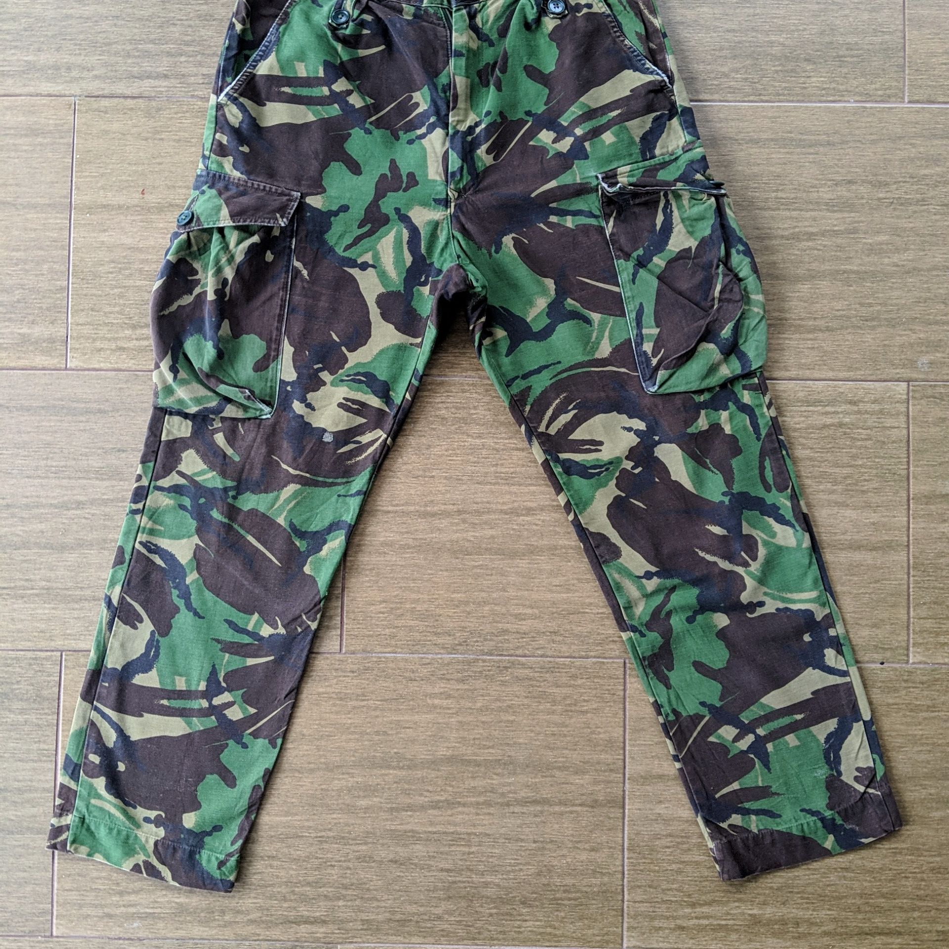 Japanese Brand Vintage Camo Distressed Japanese Tactical Cargo Pants W30 Size US 30 / EU 46 - 5 Thumbnail