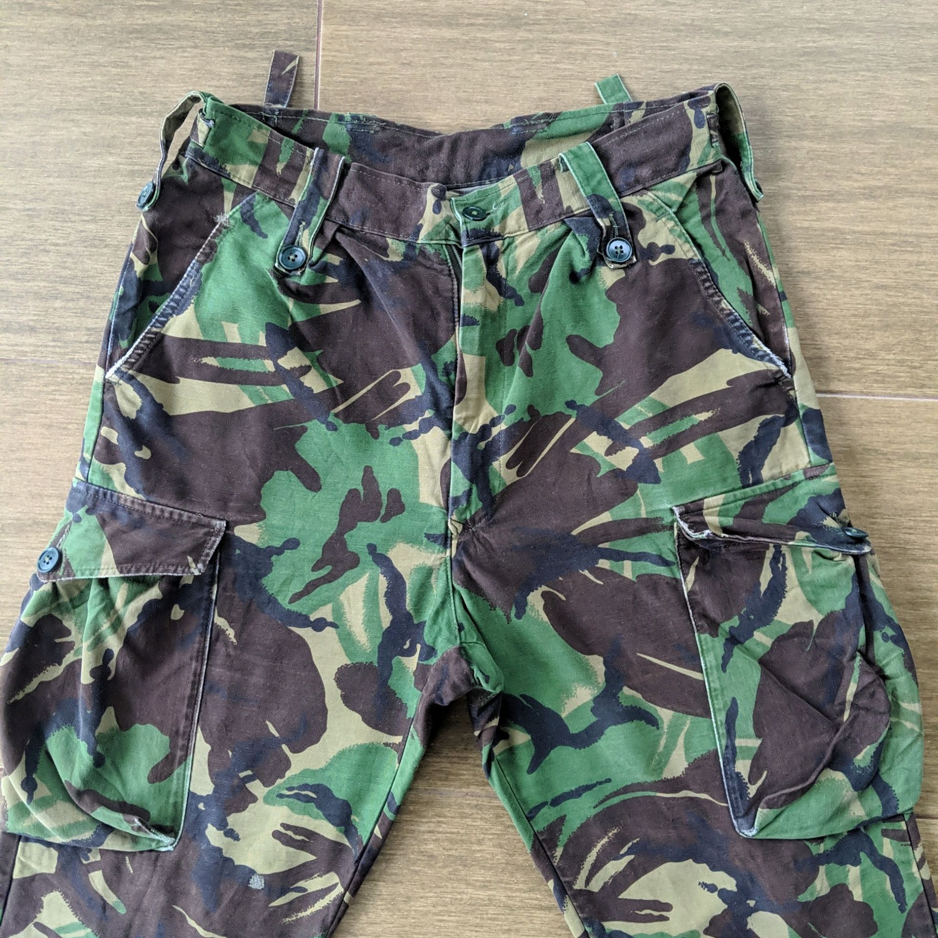 Japanese Brand Vintage Camo Distressed Japanese Tactical Cargo Pants W30 Size US 30 / EU 46 - 2 Thumbnail