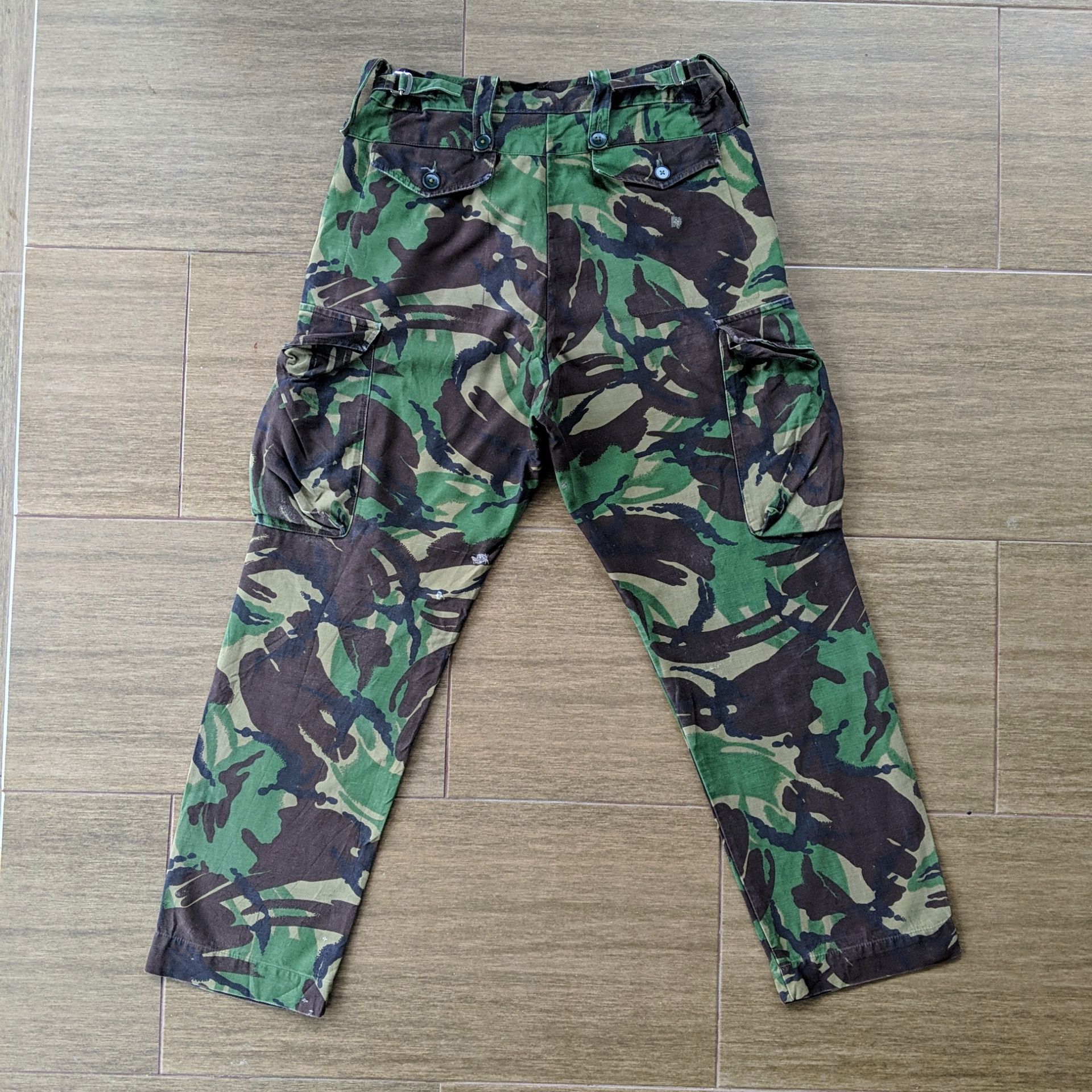 Japanese Brand Vintage Camo Distressed Japanese Tactical Cargo Pants W30 Size US 30 / EU 46 - 8 Thumbnail
