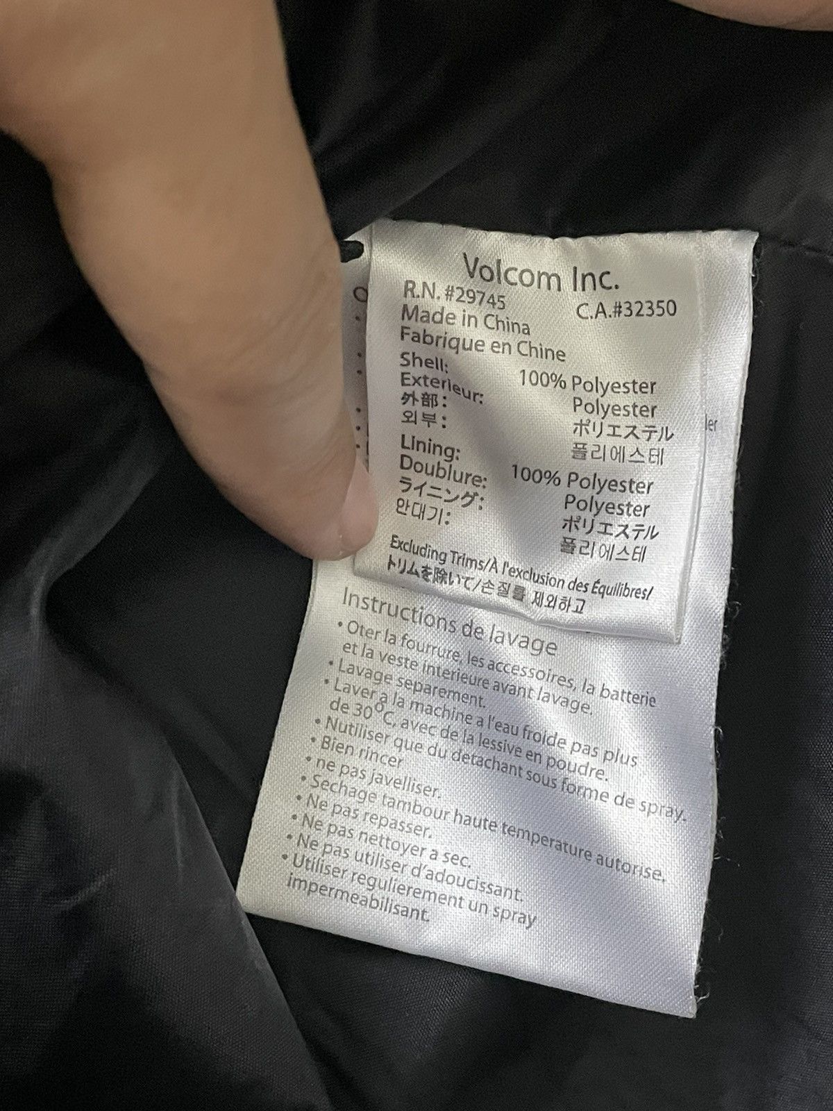 Volcom 🔥BEST OFFER🔥Vintage Volcom 90s Inspire Everyone jacket Size US M / EU 48-50 / 2 - 24 Thumbnail