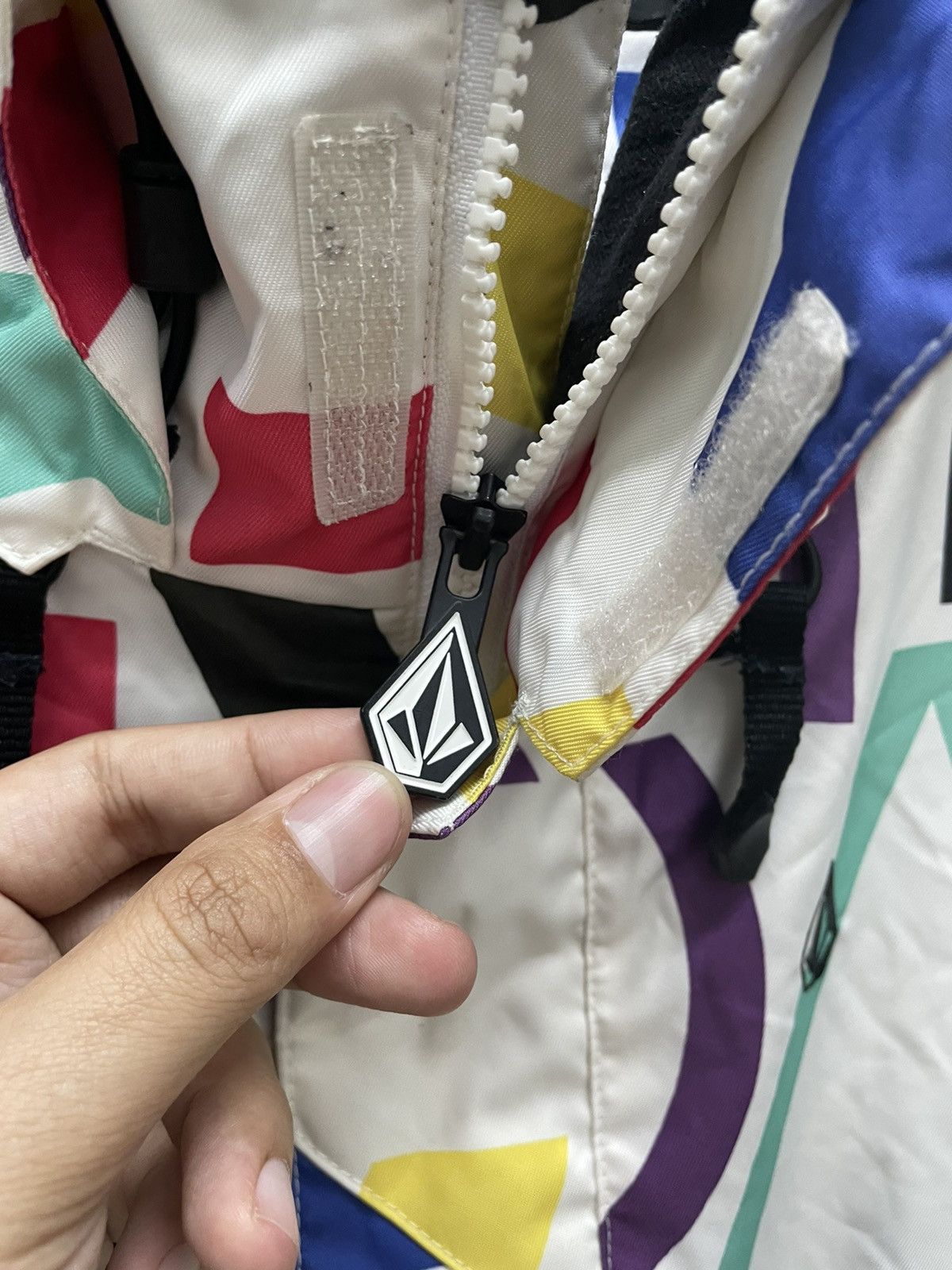Volcom 🔥BEST OFFER🔥Vintage Volcom 90s Inspire Everyone jacket Size US M / EU 48-50 / 2 - 19 Thumbnail