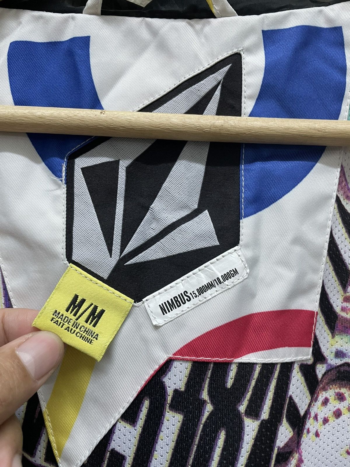 Volcom 🔥BEST OFFER🔥Vintage Volcom 90s Inspire Everyone jacket Size US M / EU 48-50 / 2 - 22 Thumbnail