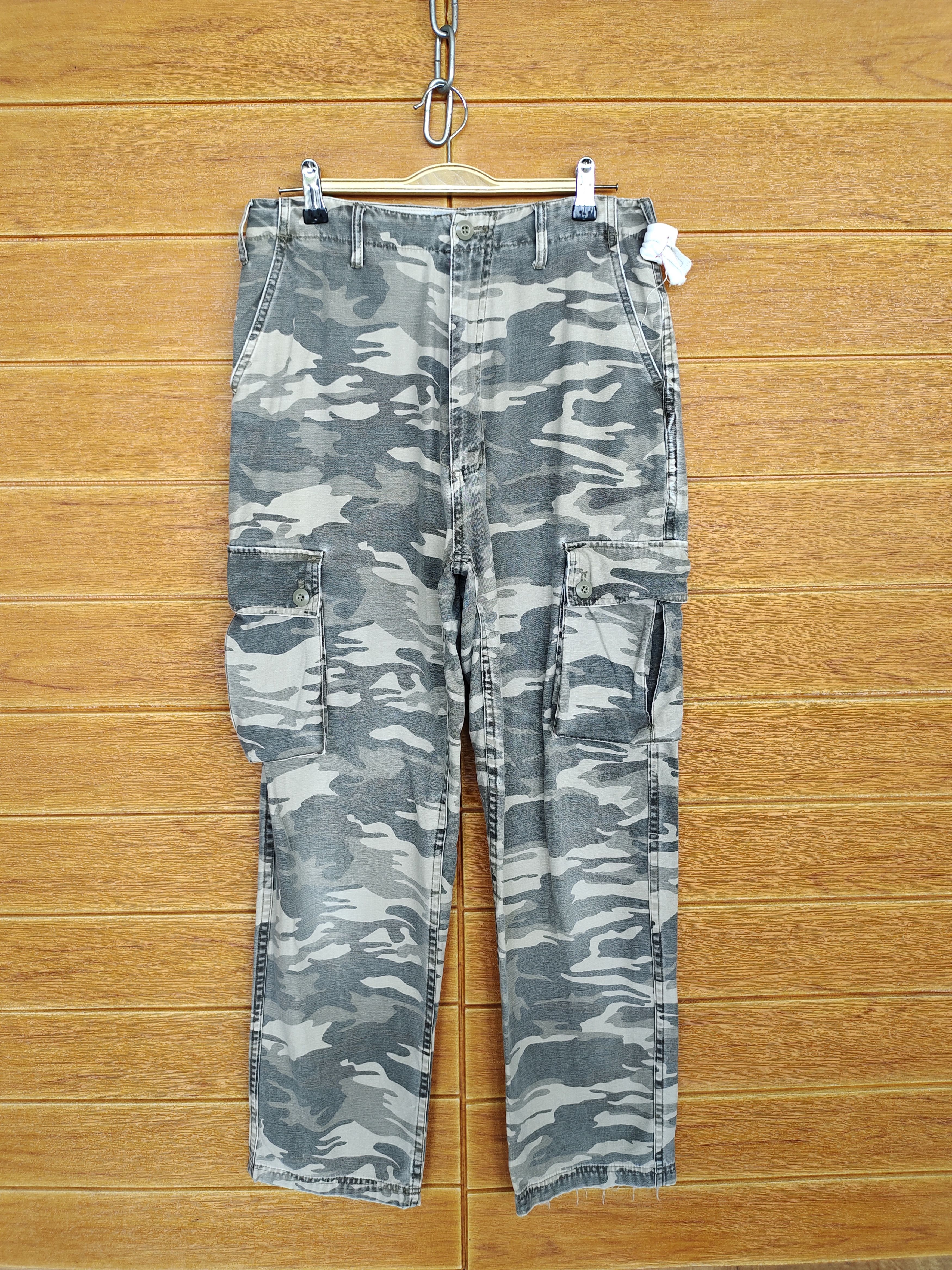 Hysteric Glamour Jungle Storm Camouflaged Pants Size US 29 - 1 Thumbnail