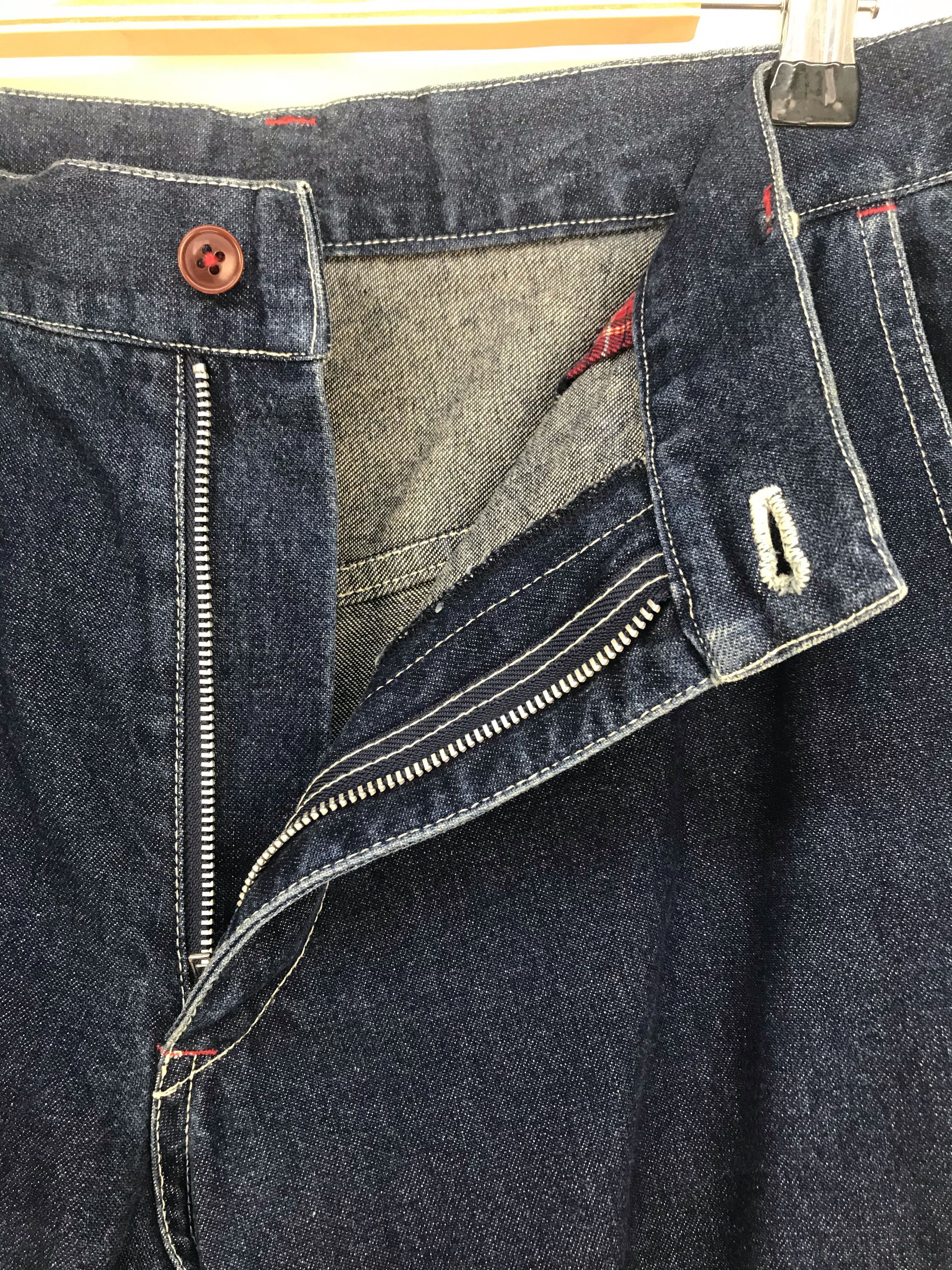 Comme des Garcons × Undercover Japanese Brand KARL HELMUT Spell Out Cargo Denim Jeans Size US 34 / EU 50 - 13 Thumbnail