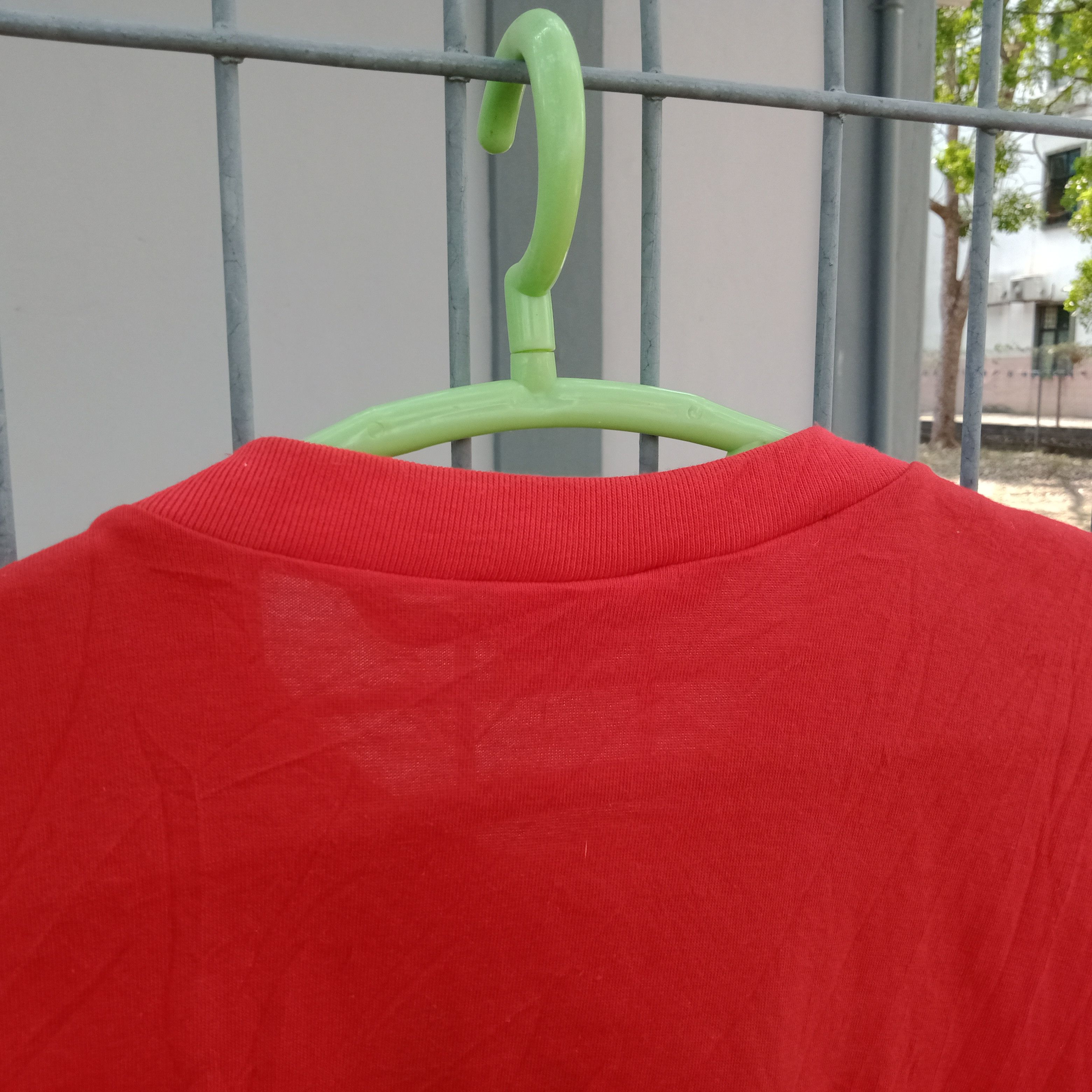 Vintage Vintage Galapago 90's T-shirt Size US L / EU 52-54 / 3 - 9 Thumbnail